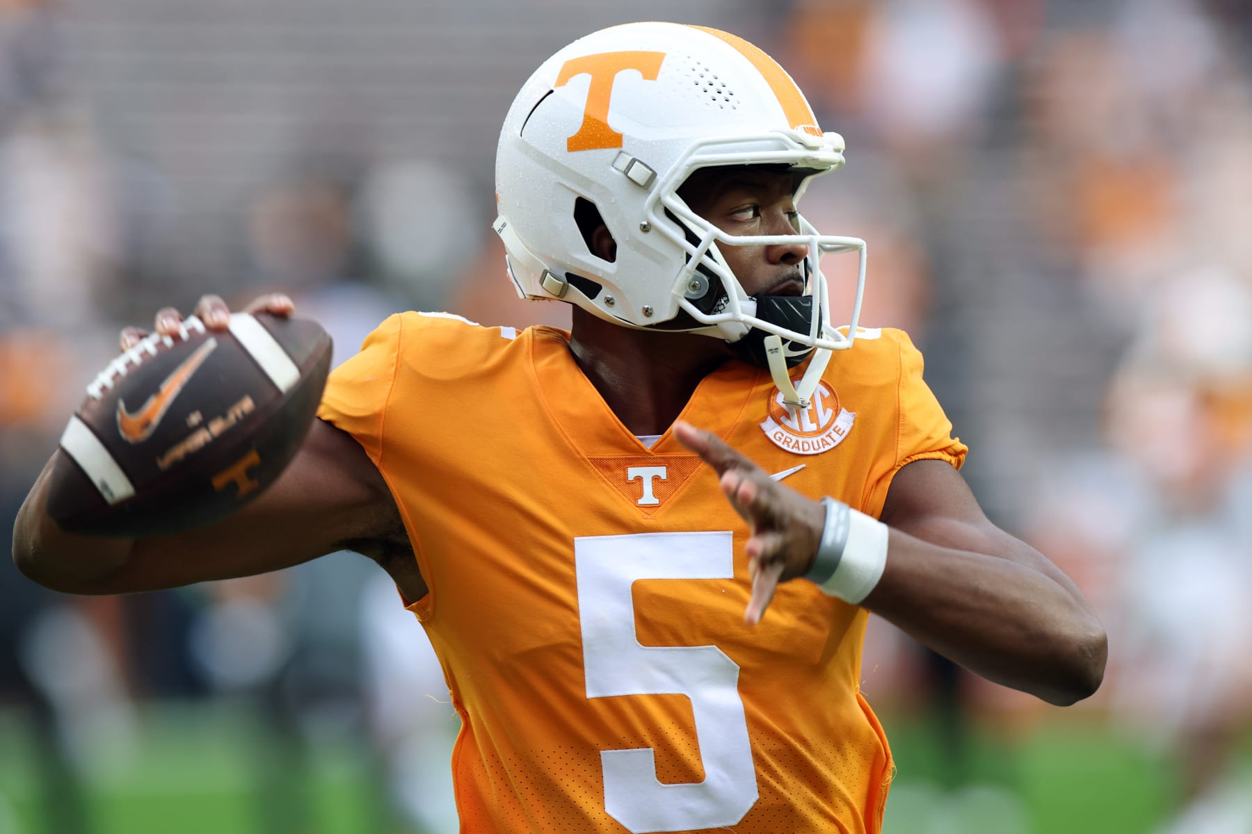 KNOXVILLE, TENNESSEE - NOVEMBER 12: Hendon Hooker #5 of the Tennessee Volunteers looks to throw before the game against the Missouri Tigers at Neyland Stadium on November 12, 2022 in Knoxville, Tennessee. (Photo by Donald Page/Getty Images)