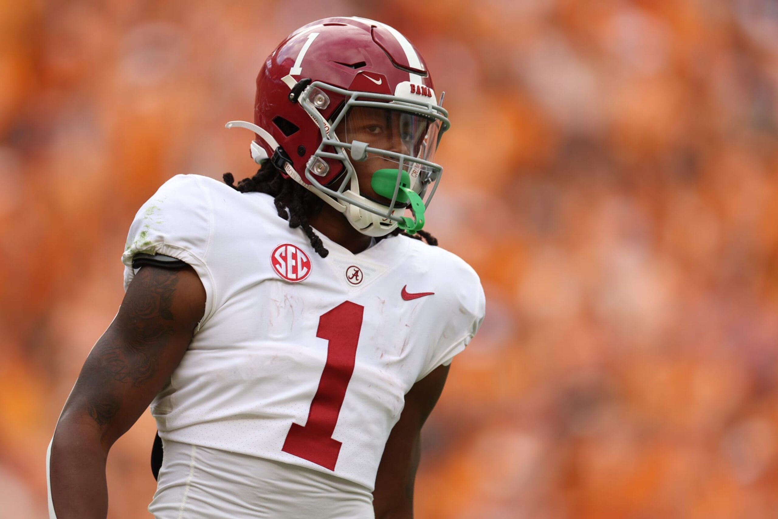 KNOXVILLE, TENNESSEE - OCTOBER 15: Running back Jahmyr Gibbs #1 of the Alabama Crimson Tide lines up before a play in the first quarter of the first half against the Tennessee Volunteers at Neyland Stadium on October 15, 2022 in Knoxville, Tennessee. (Photo by Donald Page/Getty Images) KNOXVILLE, TENNESSEE - OCTOBER 15: Running back Jahmyr Gibbs #1 of the Alabama Crimson Tide lines up before a play in the first quarter of the first half against the Tennessee Volunteers at Neyland Stadium on October 15, 2022 in Knoxville, Tennessee. (Photo by Donald Page/Getty Images)