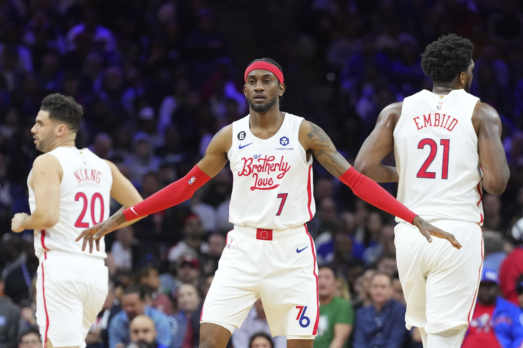 PHILADELPHIA, PA - FEBRUARY 25: Jalen McDaniels #7 of the Philadelphia 76ers in action against the Boston Celtics at the Wells Fargo Center on February 25, 2023 in Philadelphia, Pennsylvania. The Celtics defeated the 76ers 110-107. NOTE TO USER: User expressly acknowledges and agrees that, by downloading and or using this photograph, User is consenting to the terms and conditions of the Getty Images License Agreement. (Photo by Mitchell Leff/Getty Images)