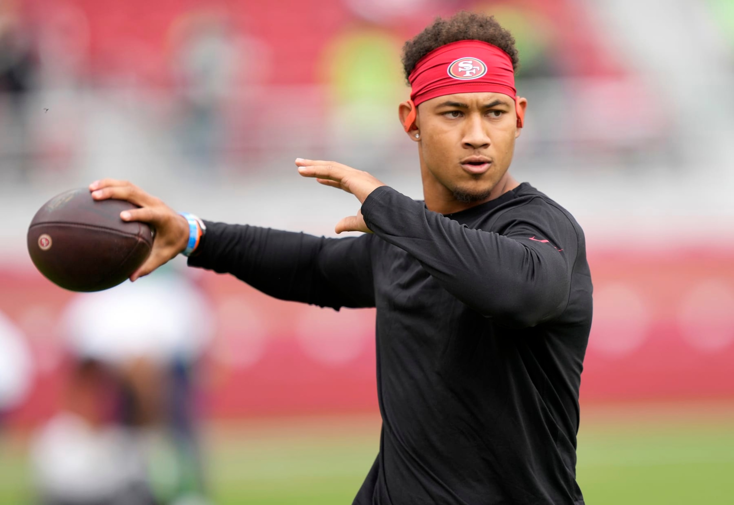 SANTA CLARA, CALIFORNIA - SEPTEMBER 18: Trey Lance #5 of the San Francisco 49ers warms up before the game against the Seattle Seahawks at Levi's Stadium on September 18, 2022 in Santa Clara, California. (Photo by Thearon W. Henderson/Getty Images)