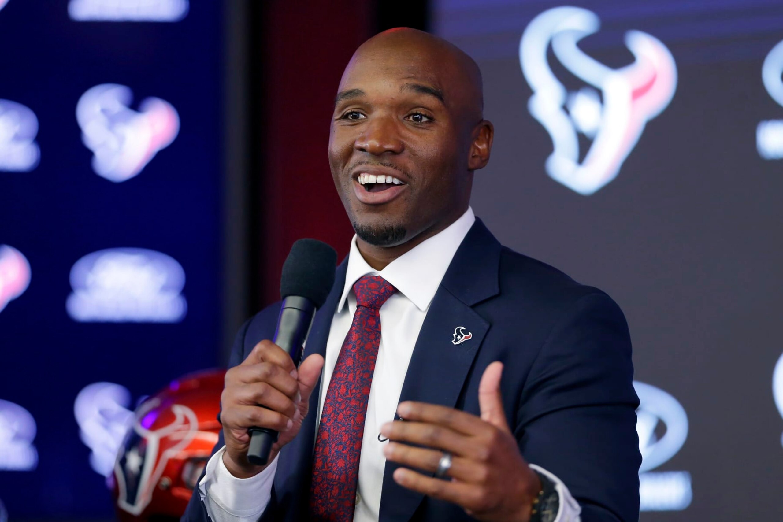 Texans head coach DeMeco Ryans
