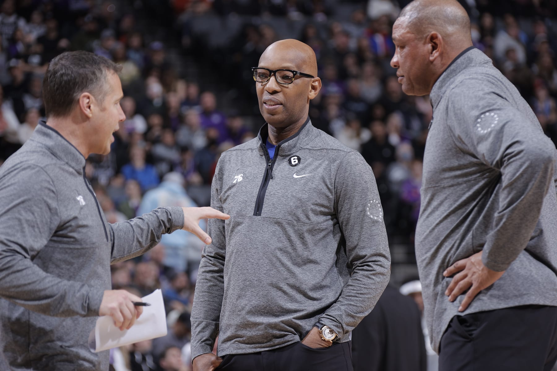 SACRAMENTO, CA - JANUARY 21: Assistant Coach David Joerger, Assistant Coach Sam Cassell, and Head Coach Doc Rivers of the Philadelphia 76ers talk during the game against the Sacramento Kings on January 21, 2023 at Golden 1 Center in Sacramento, California. NOTE TO USER: User expressly acknowledges and agrees that, by downloading and or using this photograph, User is consenting to the terms and conditions of the Getty Images Agreement. Mandatory Copyright Notice: Copyright 2023 NBAE (Photo by Rocky Widner/NBAE via Getty Images)