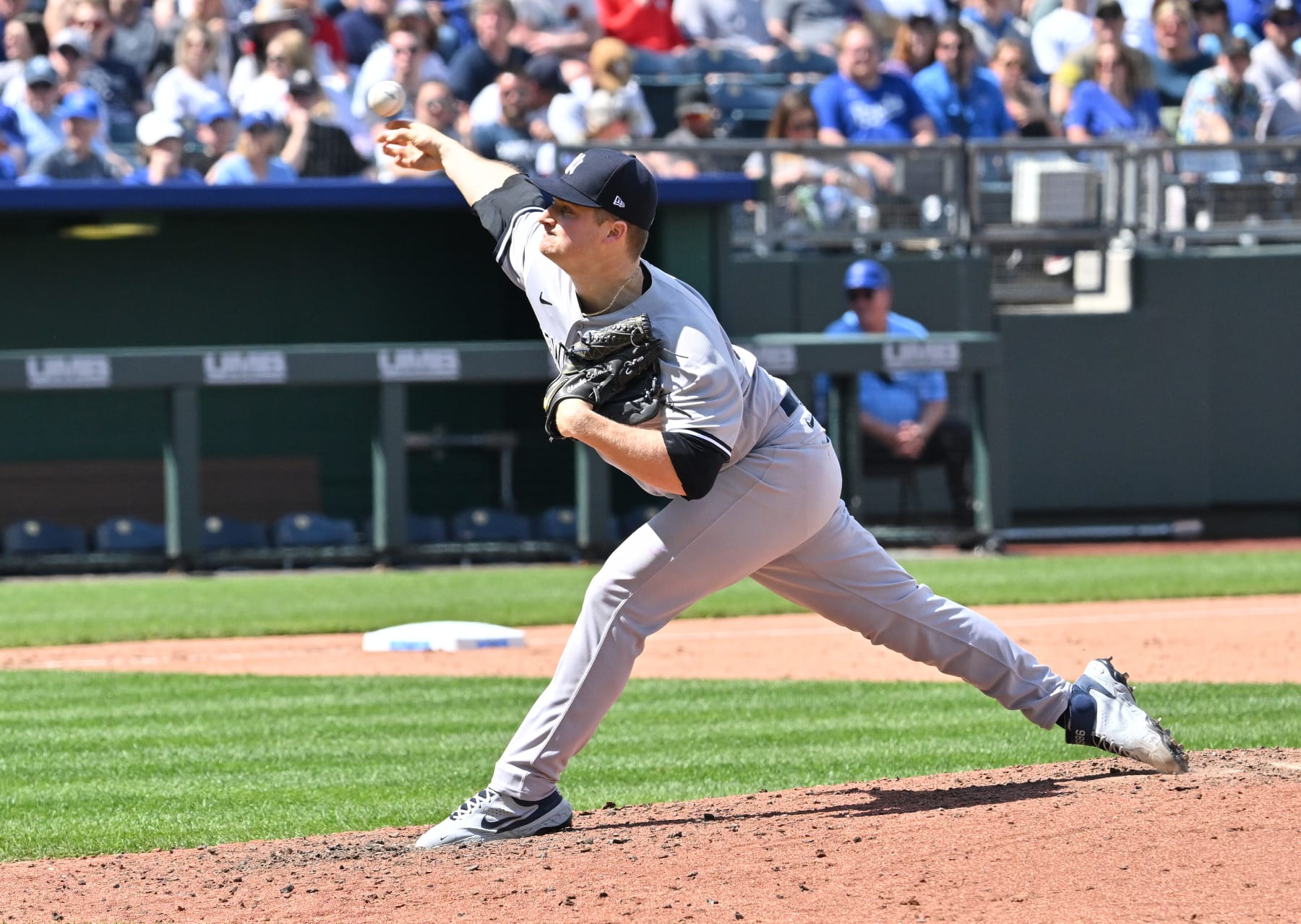 KANSAS CITY, MO - MAY 01: ew York Yankees pitcher Clark Schmidt (86) pitches in relief during a MLB game between the New York Yankees and the Kansas City Royals on May 01, 2022, at Kauffman Stadium, Kansas City, MO.  (Photo by Keith Gillett/Icon Sportswire via Getty Images),