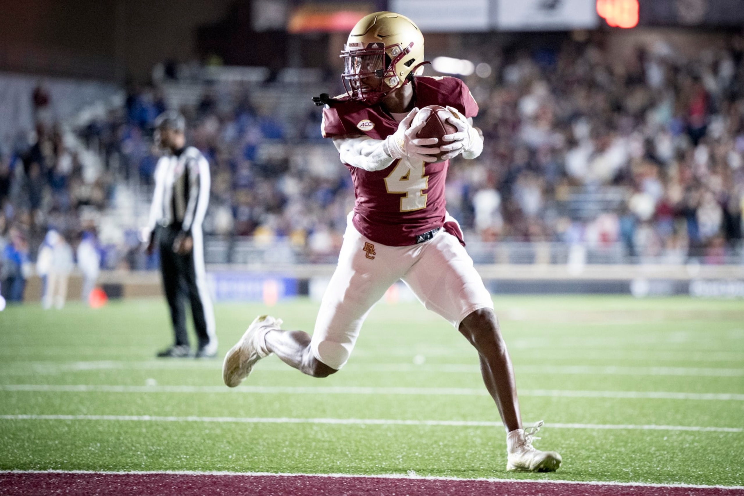 CHESTNUT HILL, MA - NOVEMBER 04: Zay Flowers #4 of the Boston College Eagles scores a touchdown during the first half of a game against the Duke Blue Devils at Alumni Stadium on November 4, 2022 in Chestnut Hill, Massachusetts. (Photo by Maddie Malhotra/Getty Images) CHESTNUT HILL, MA - NOVEMBER 04: Zay Flowers #4 of the Boston College Eagles scores a touchdown during the first half of a game against the Duke Blue Devils at Alumni Stadium on November 4, 2022 in Chestnut Hill, Massachusetts. (Photo by Maddie Malhotra/Getty Images)