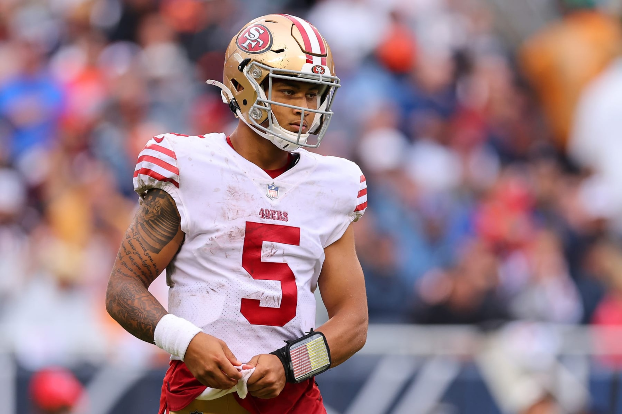 CHICAGO, ILLINOIS - SEPTEMBER 11: Trey Lance #5 of the San Francisco 49ers looks on against the Chicago Bears at Soldier Field on September 11, 2022 in Chicago, Illinois. (Photo by Michael Reaves/Getty Images) CHICAGO, ILLINOIS - SEPTEMBER 11: Trey Lance #5 of the San Francisco 49ers looks on against the Chicago Bears at Soldier Field on September 11, 2022 in Chicago, Illinois. (Photo by Michael Reaves/Getty Images)