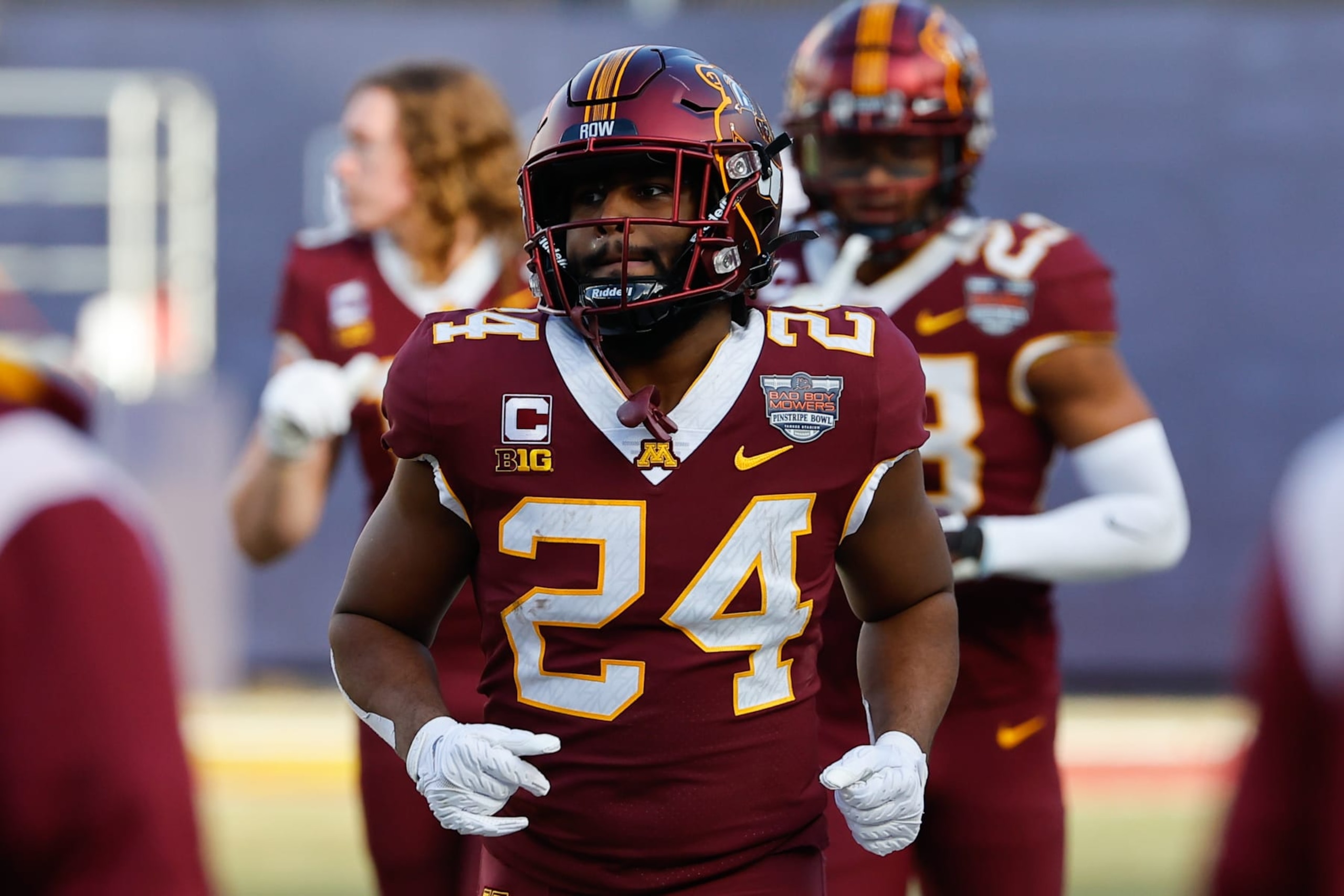 BRONX, NY - DECEMBER 29:  Minnesota Golden Gophers running back Mohamed Ibrahim (24) prior to the college football game between the Minnesota Golden Gophers and the Syracuse Orange on December 29, 2022 at Yankee Stadium in the Bronx, New York.(Photo by Rich Graessle/Icon Sportswire via Getty Images)