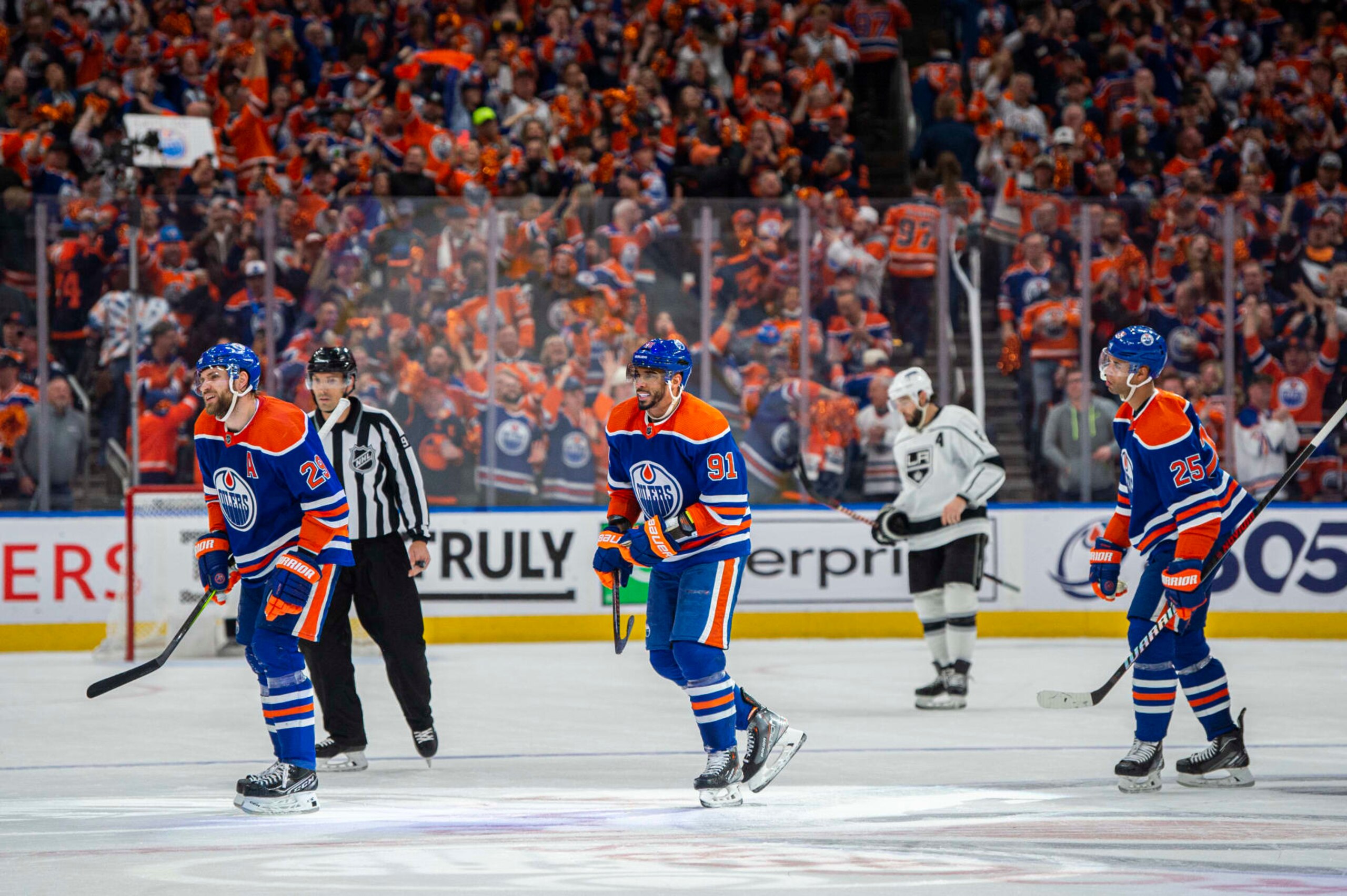 EDMONTON, ALBERTA - APRIL 19: Evander Kane #91 of the Edmonton Oilers celebrates his goal against the Los Angeles Kings during the third period in Game Two of the First Round of the 2023 Stanley Cup Playoffs at Rogers Place on April 19, 2023 in Edmonton, Alberta, Canada. (Photo by Paul Swanson/NHLI via Getty Images)