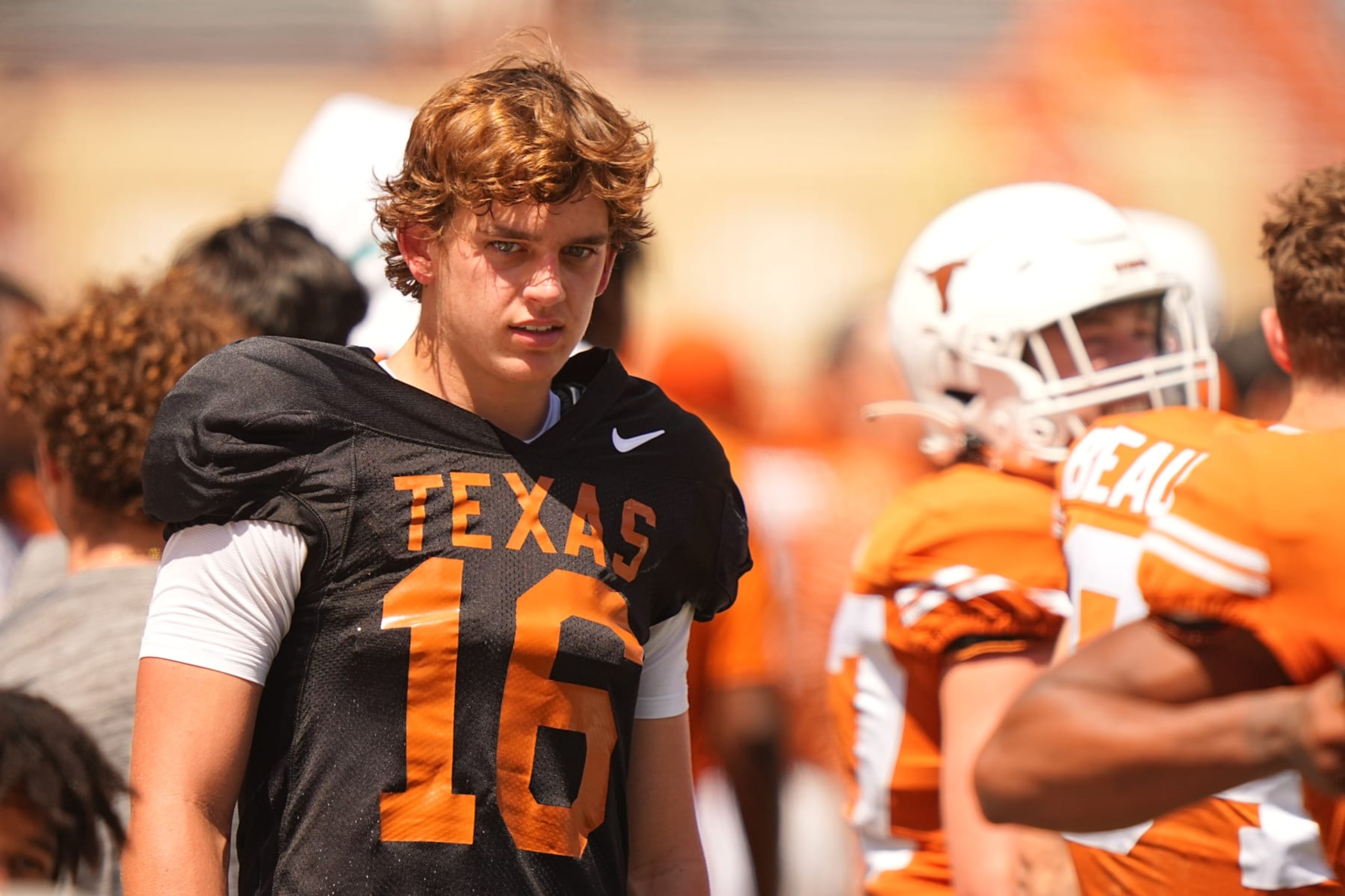 College Football: Texas Arch Manning (16) in action, looks on during a spring exhibition game at Darrell K Royal Stadium. 
Austin, TX 4/15/2023
CREDIT: Erick W. Rasco (Photo by Erick W. Rasco /Sports Illustrated via Getty Images) 
(Set Number: X164345 TK1)