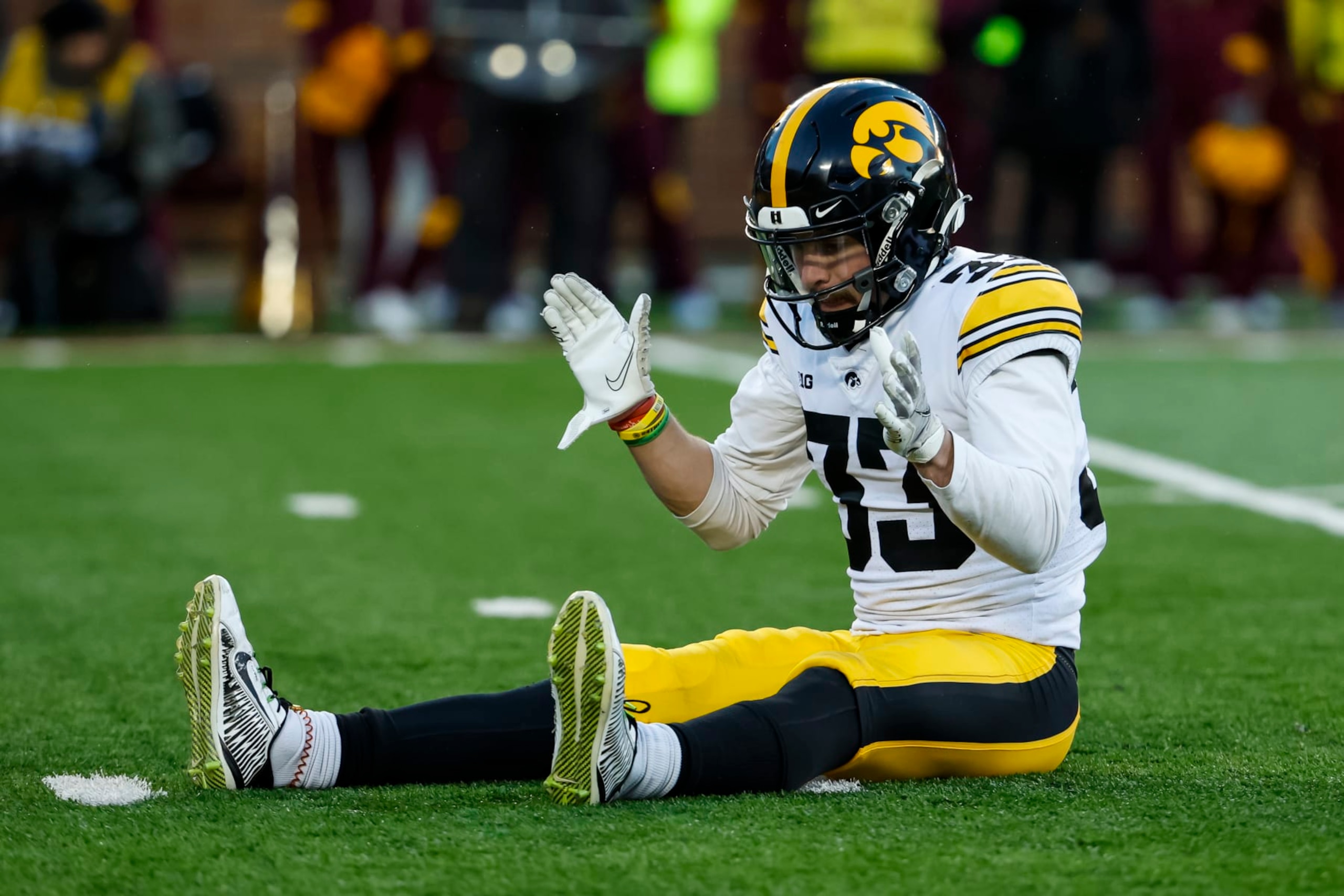 MINNEAPOLIS, MN - NOVEMBER 19: Riley Moss #33 of the Iowa Hawkeyes reacts to the play against the Minnesota Golden Gophers in the second quarter of the game at Huntington Bank Stadium on November 19, 2022 in Minneapolis, Minnesota. The Hawkeyes defeated the Golden Gophers 13-10. (Photo by David Berding/Getty Images) MINNEAPOLIS, MN - NOVEMBER 19: Riley Moss #33 of the Iowa Hawkeyes reacts to the play against the Minnesota Golden Gophers in the second quarter of the game at Huntington Bank Stadium on November 19, 2022 in Minneapolis, Minnesota. The Hawkeyes defeated the Golden Gophers 13-10. (Photo by David Berding/Getty Images)