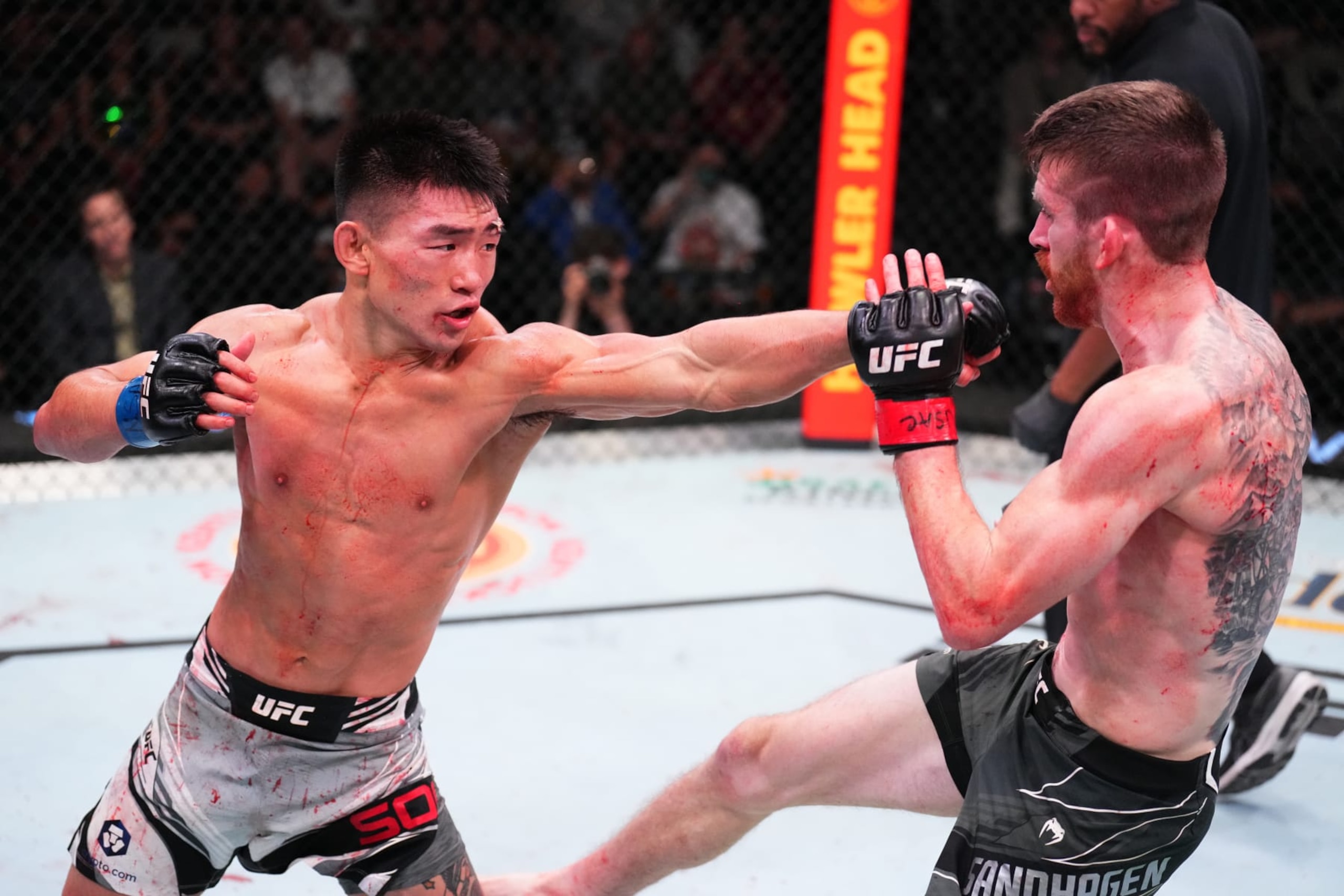 Song Yadong throws a punch at Cory Sandhagen