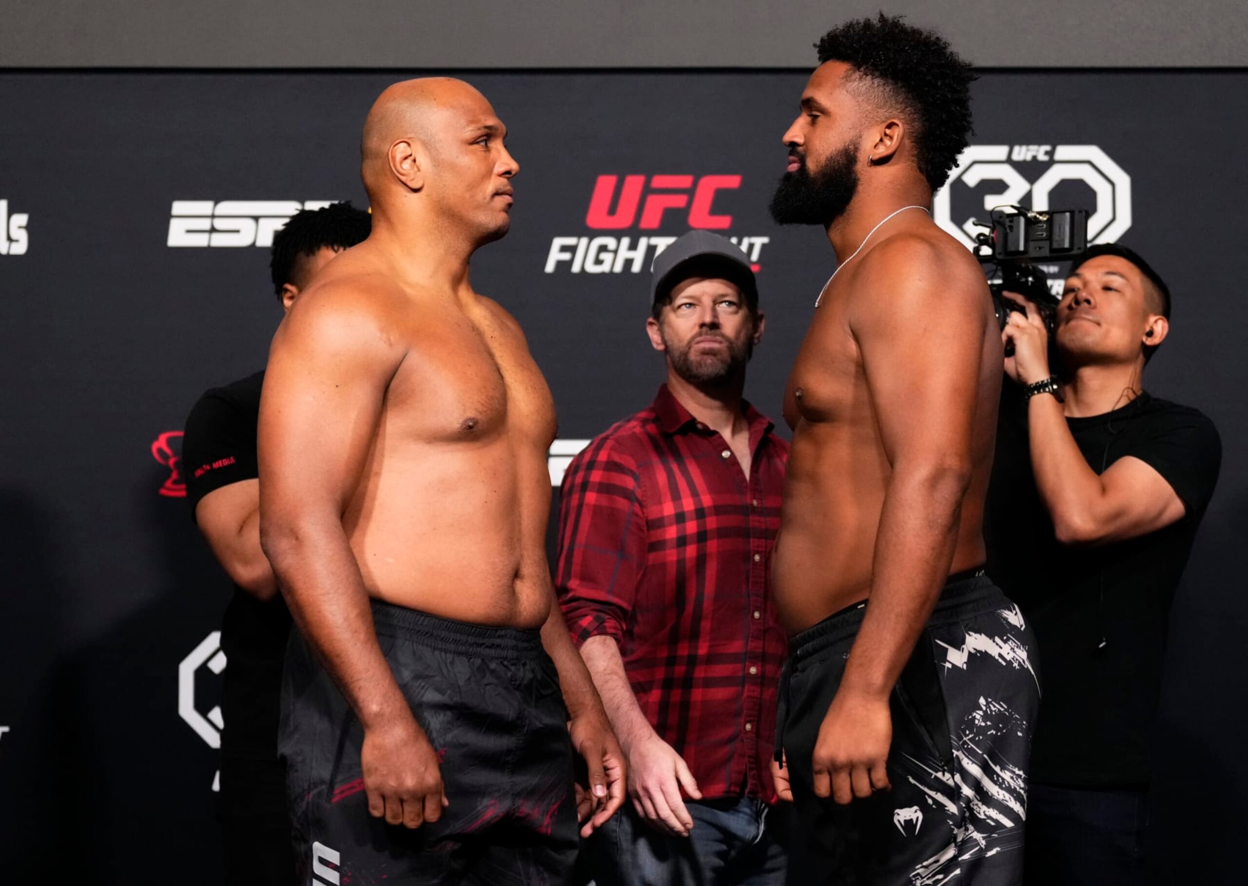 Marcos Rogerio de Lima will fight Waldo Cortes-Acosta on the main card
