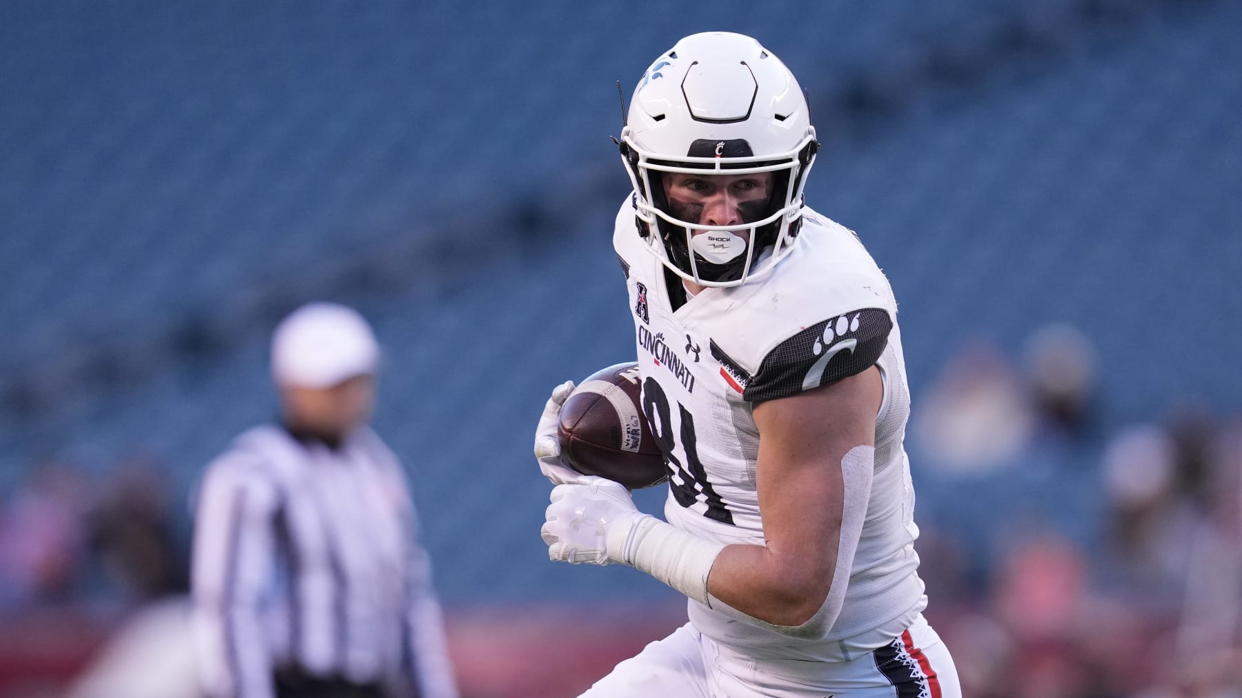 Cincinnati TE Josh Whyle