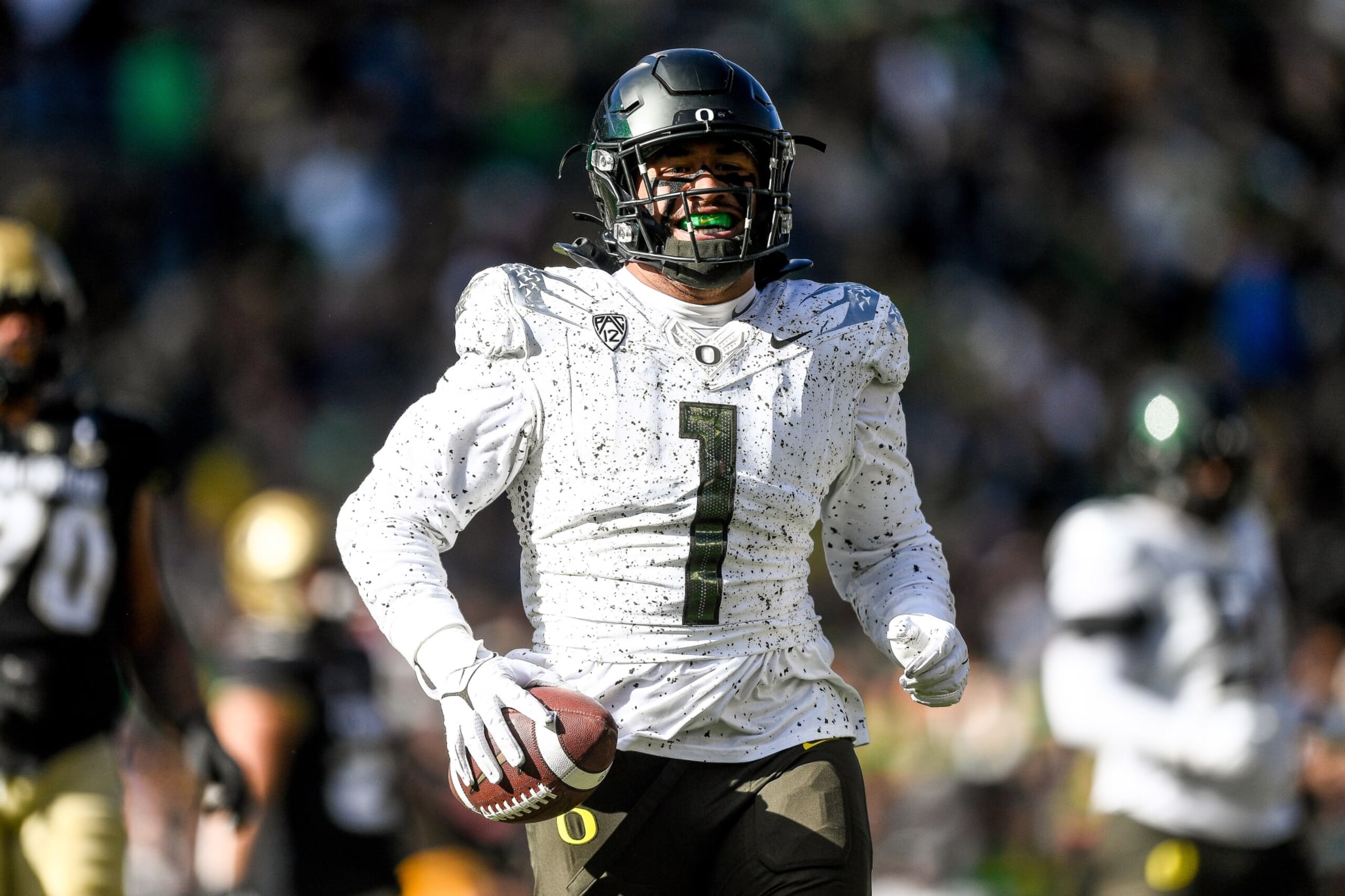 Oregon LB Noah Sewell Oregon LB Noah Sewell