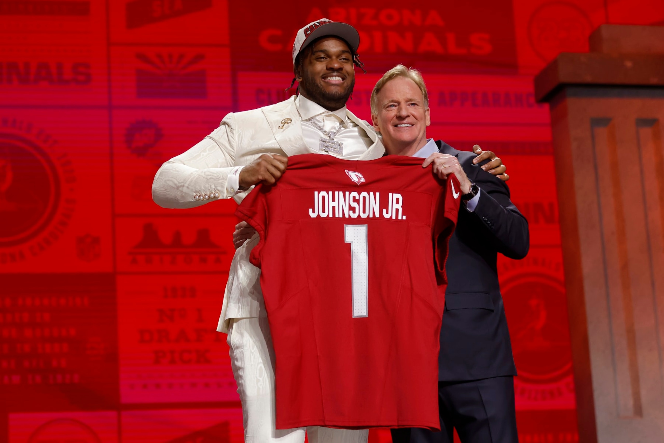 OT Paris Johnson Jr.