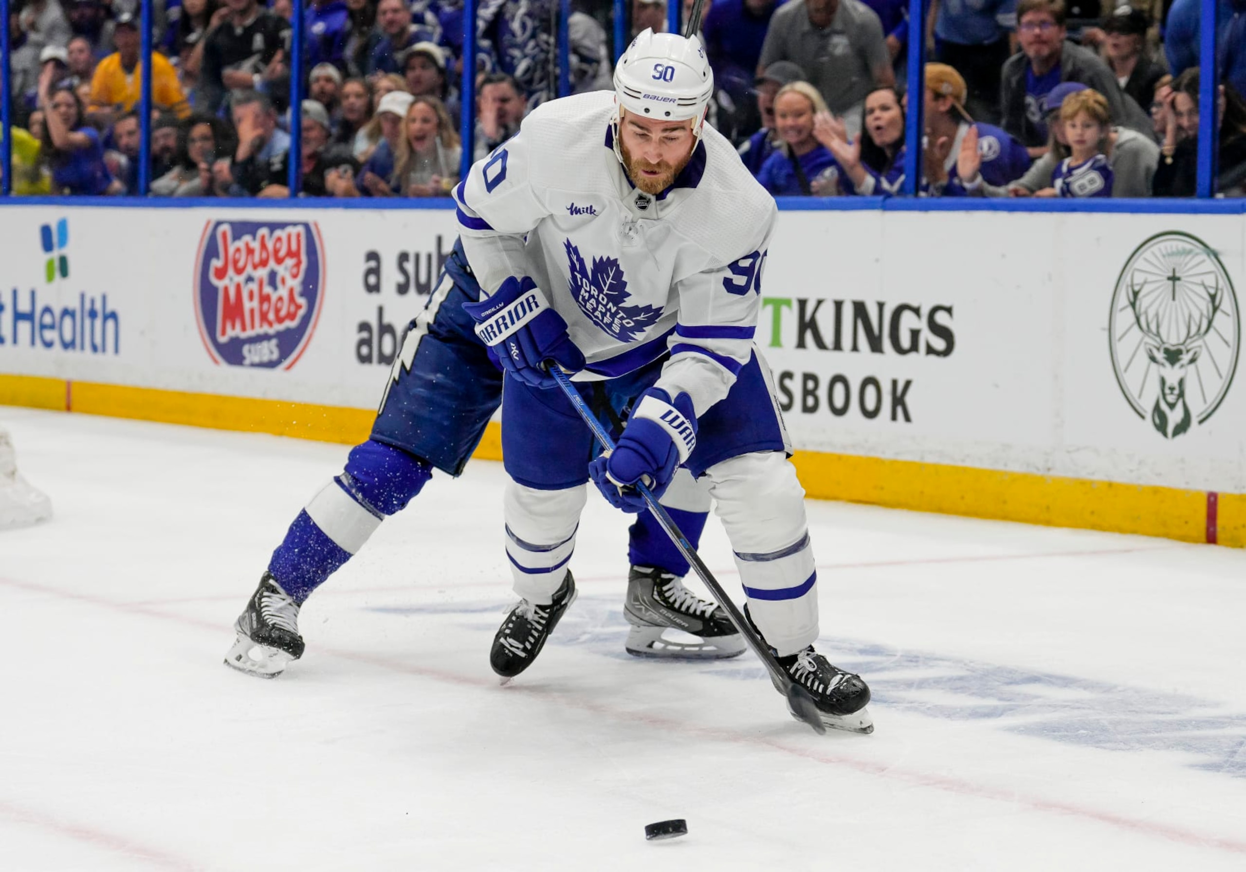 TAMPA, FL - APRIL 29: Toronto Maple Leafs center Ryan O'Reilly (90) defends. Against Tampa Bay Lightning left wing Alex Killorn (17) during Game Six of the First Round of the 2023 Stanley Cup Playoffs between the Tampa Bay Lightning and Toronto Maple Leafs on April 29th 2023 at Amalie Arena in Tampa, FL. (Photo by Andrew Bershaw/Icon Sportswire via Getty Images)