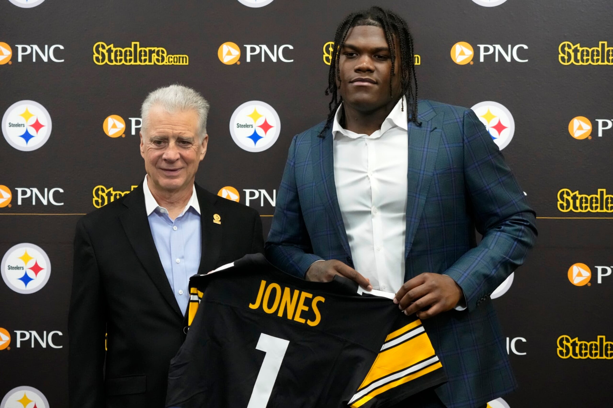 Steelers franchise owner Art Rooney II and new OT Broderick Jones Steelers franchise owner Art Rooney II and new OT Broderick Jones