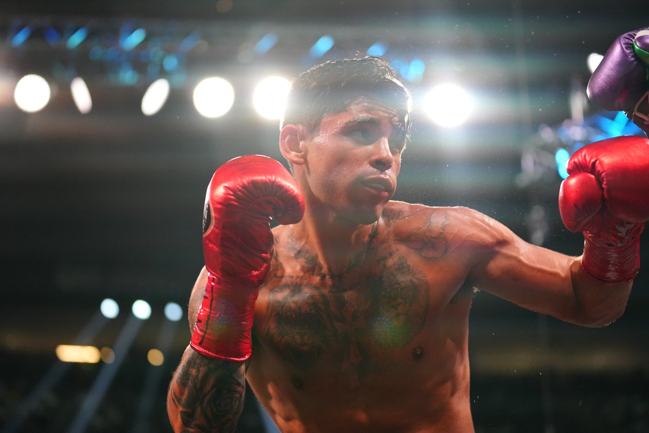 Boxing: Ryan Garcia in action, punches vs Gervonta Davis during fight at T-Mobile Arena. 
Las Vegas, NV 4/22/2023 
CREDIT: Erick W. Rasco (Photo by Erick W. Rasco/Sports Illustrated via Getty Images) 
(Set Number: X164350 TK1)