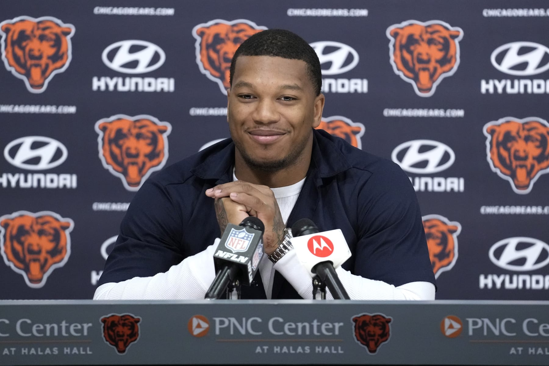 Bears WR D.J. Moore