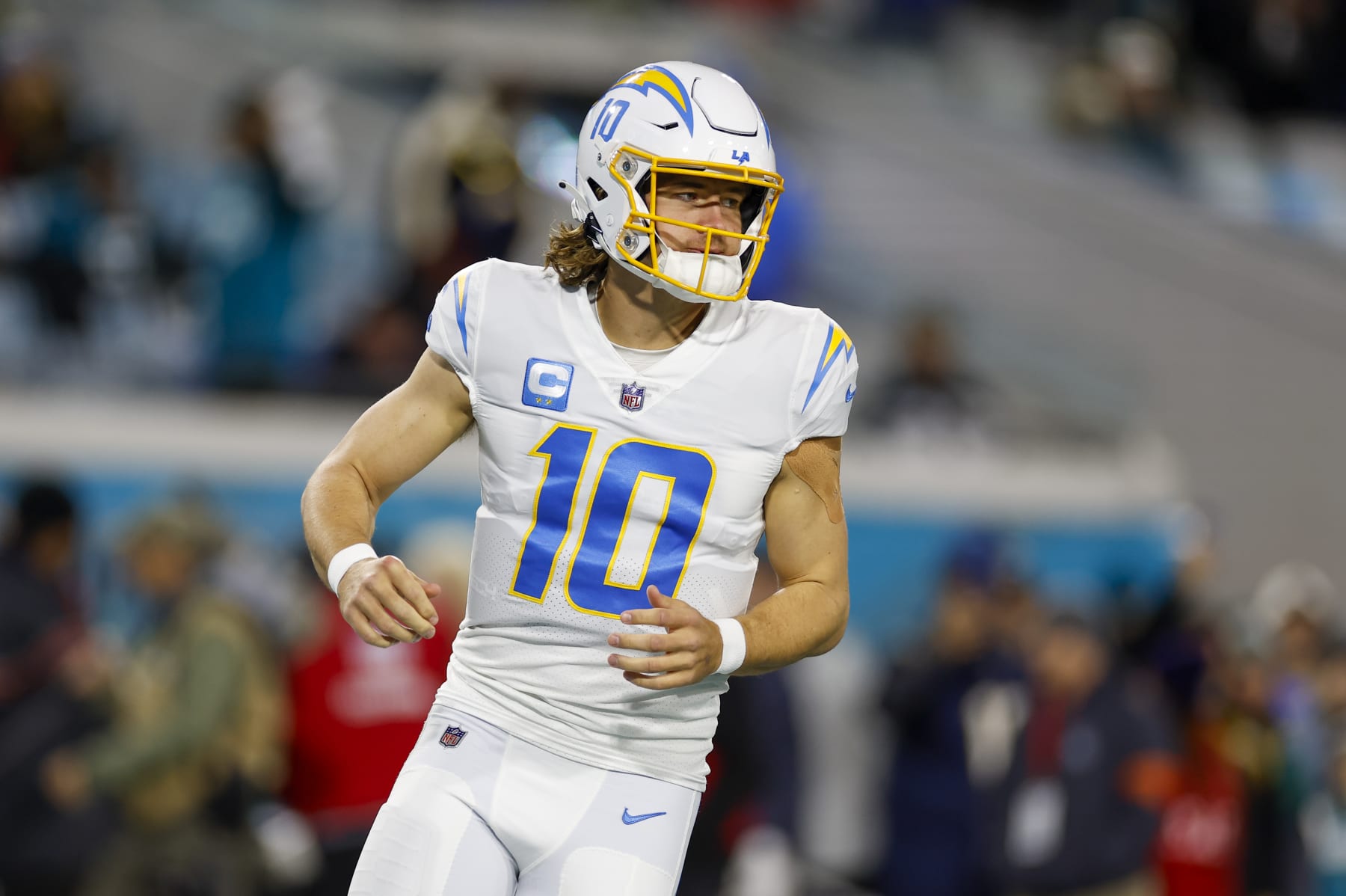 JACKSONVILLE, FL - JANUARY 14: Los Angeles Chargers quarterback Justin Herbert (10) during the game between the Los Angeles Chargers and the Jacksonville Jaguars on January 14, 2023 at TIAA Bank Field in Jacksonville, Fl. (Photo by David Rosenblum/Icon Sportswire via Getty Images)