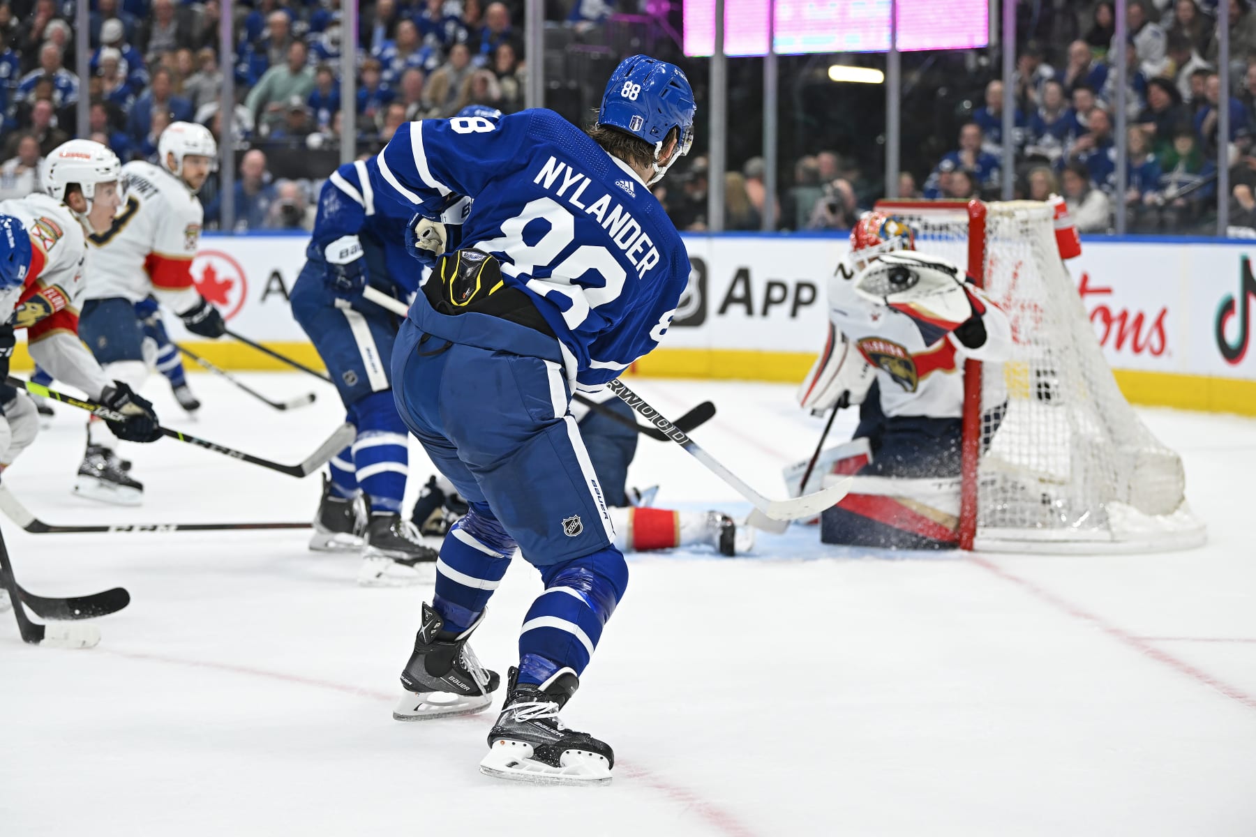 TORONTO, ON - MAY 02: Florida Panthers Goalie Sergei Bobrovsky (72) makes a glove save on a shot by Toronto Maple Leafs Right Wing William Nylander (88) during to Game 1 of the Eastern Conference Semi Final between the Florida Panthers and Toronto Maple Leafs on May 2, 2023 at Scotiabank Arena in Toronto, ON. (Photo by Gerry Angus/Icon Sportswire via Getty Images)