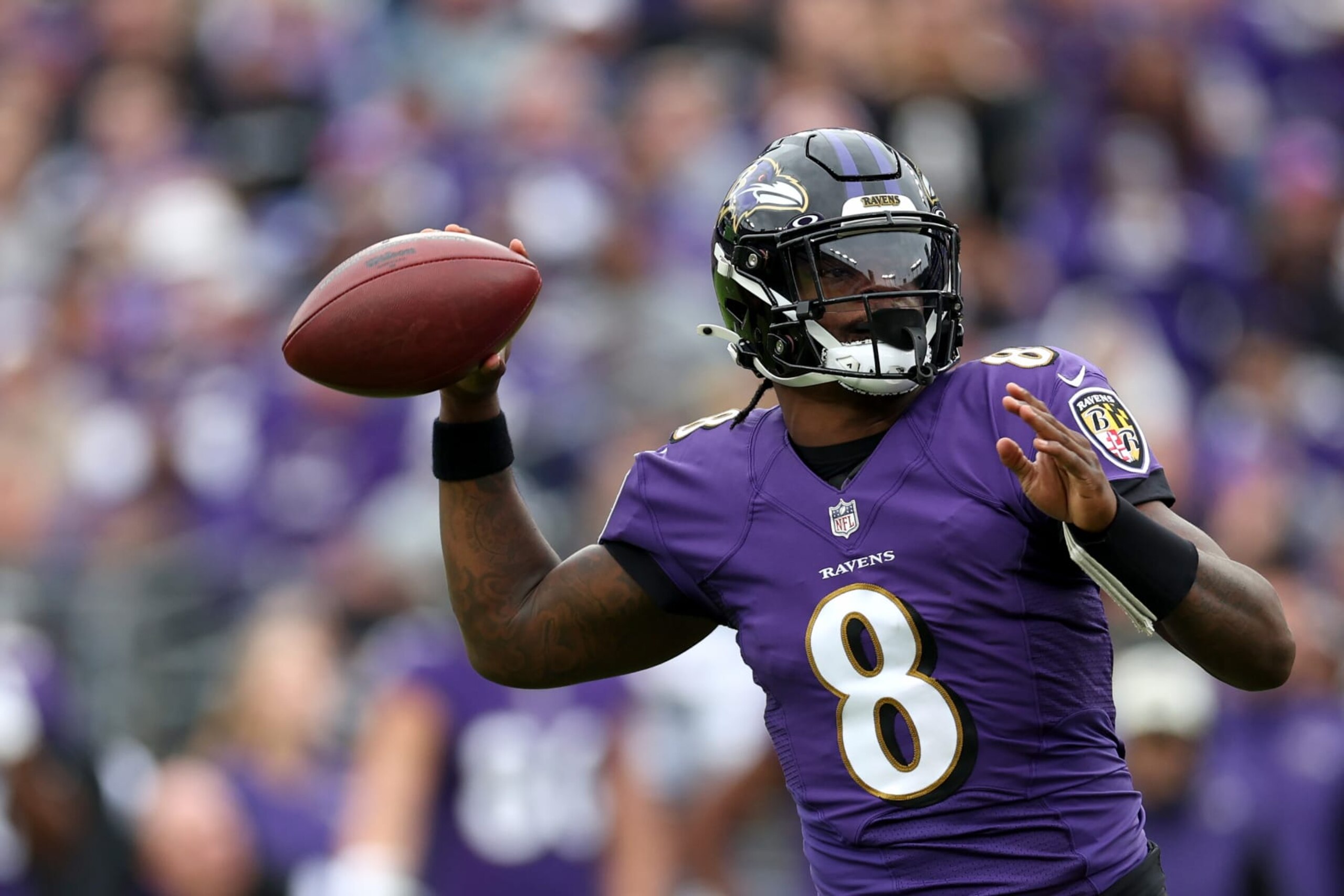 BALTIMORE, MARYLAND - OCTOBER 23: Quarterback Lamar Jackson #8 of the Baltimore Ravens drops back to pass against the Cleveland Browns at M&T Bank Stadium on October 23, 2022 in Baltimore, Maryland. (Photo by Rob Carr/Getty Images)