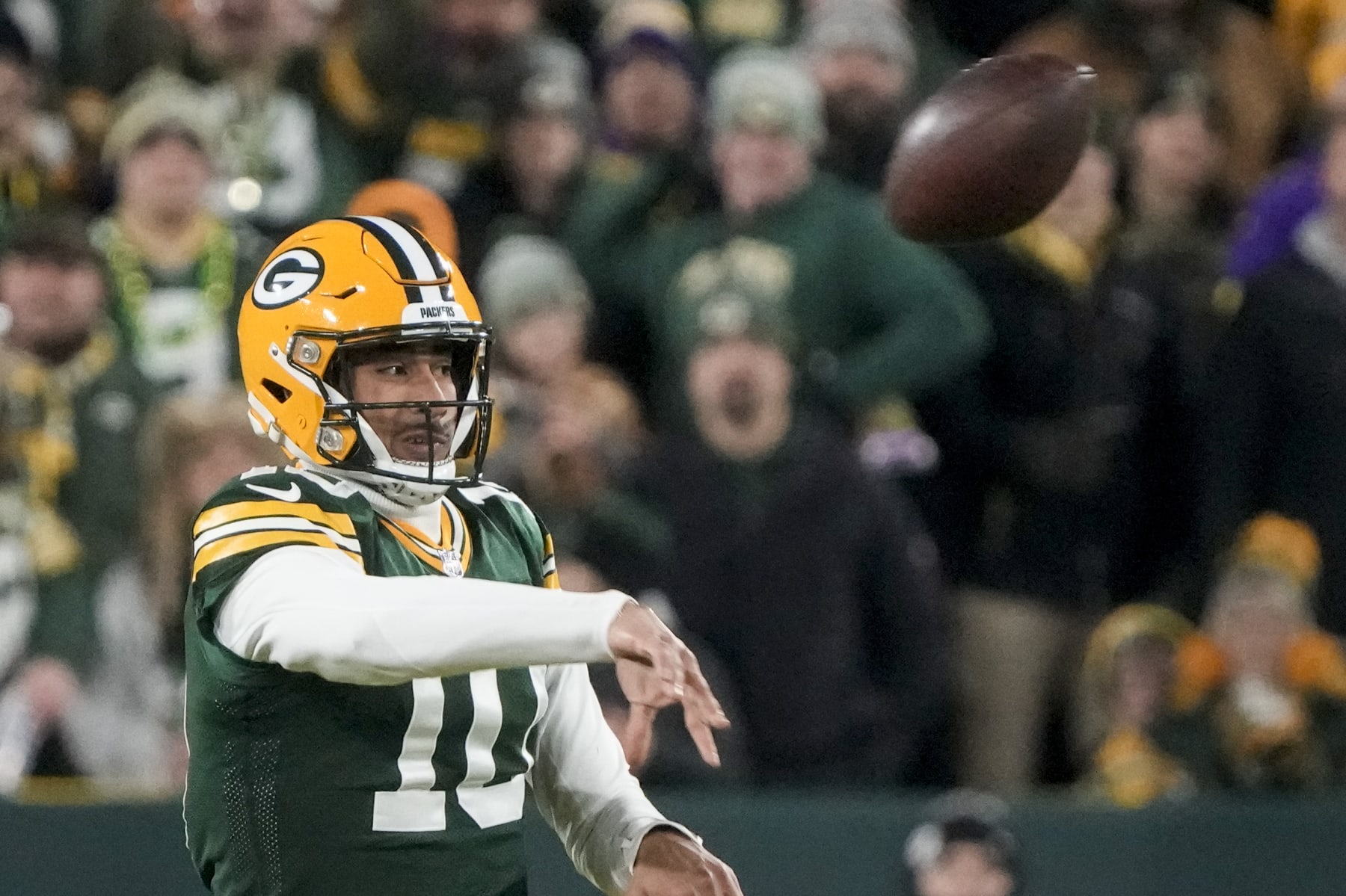 Green Bay Packers' Jordan Love thorws during an NFL football game against the Minnesota Vikings Sunday, Jan. 1, 2023, in Green Bay, Wis. (AP Photo/Morry Gash)