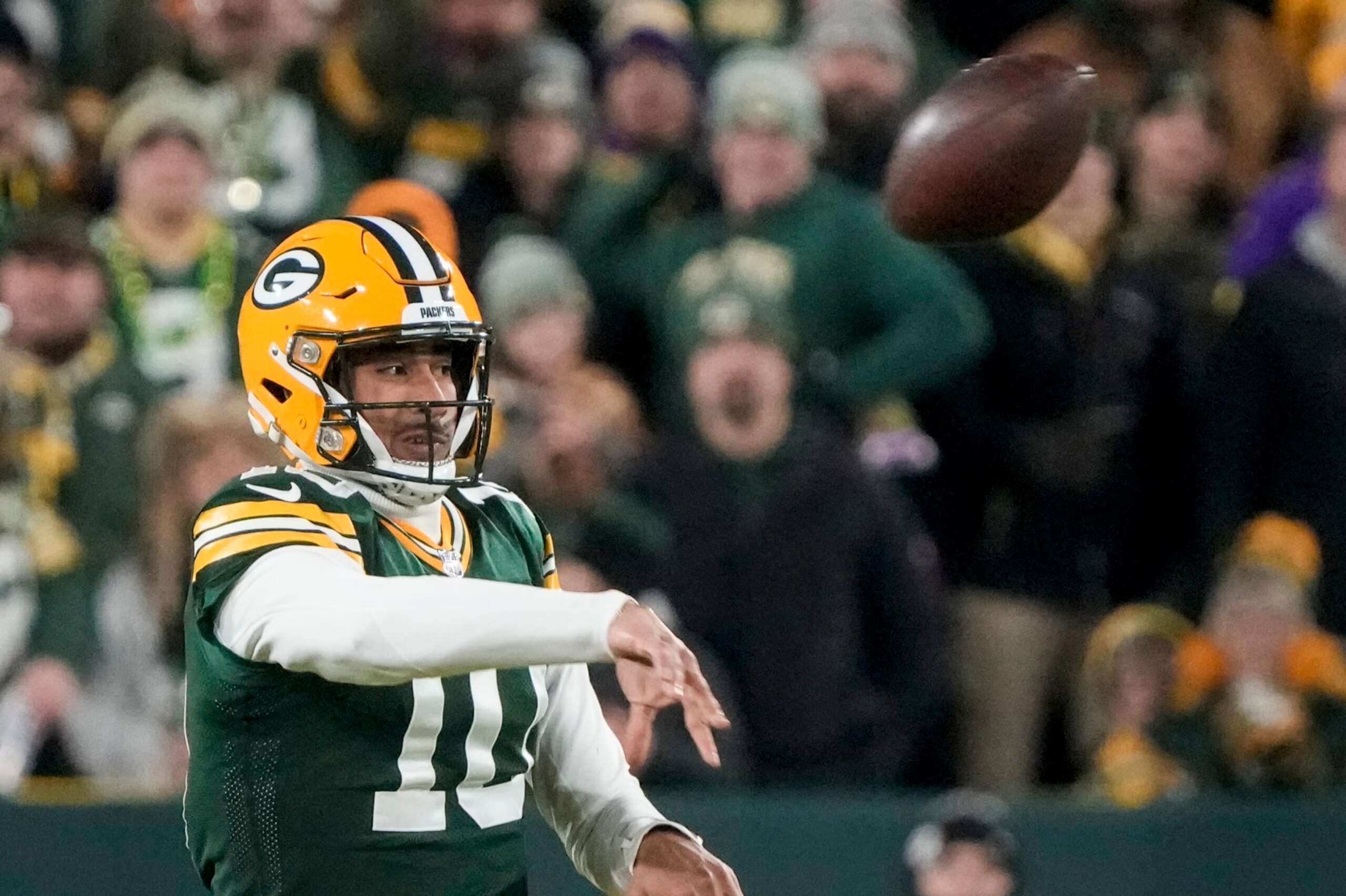 Green Bay Packers' Jordan Love thorws during an NFL football game against the Minnesota Vikings Sunday, Jan. 1, 2023, in Green Bay, Wis. (AP Photo/Morry Gash)