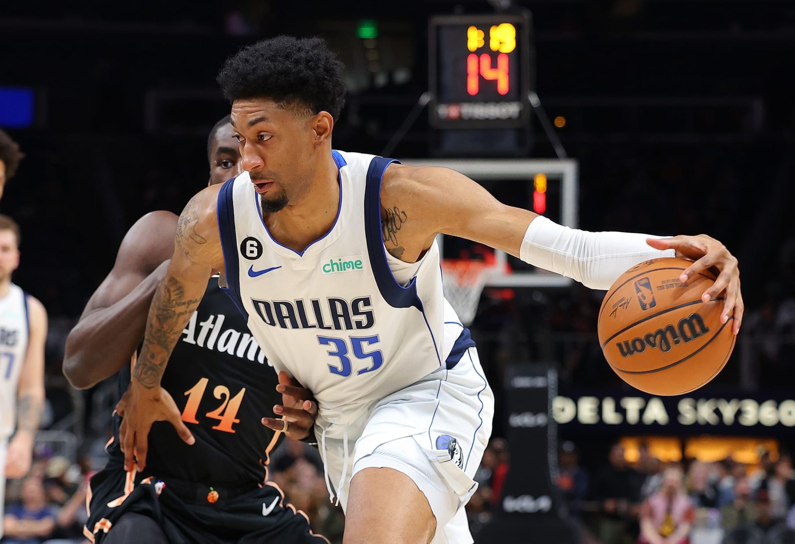 ATLANTA, GEORGIA - APRIL 02: Christian Wood #35 of the Dallas Mavericks against AJ Griffin #14 of the Atlanta Hawks during the first quarter at State Farm Arena on April 02, 2023 in Atlanta, Georgia. NOTE TO USER: User expressly acknowledges and agrees that, by downloading and or using this photograph, User is consenting to the terms and conditions of the Getty Images License Agreement. (Photo by Kevin C. Cox/Getty Images) ATLANTA, GEORGIA - APRIL 02: Christian Wood #35 of the Dallas Mavericks against AJ Griffin #14 of the Atlanta Hawks during the first quarter at State Farm Arena on April 02, 2023 in Atlanta, Georgia. NOTE TO USER: User expressly acknowledges and agrees that, by downloading and or using this photograph, User is consenting to the terms and conditions of the Getty Images License Agreement. (Photo by Kevin C. Cox/Getty Images)