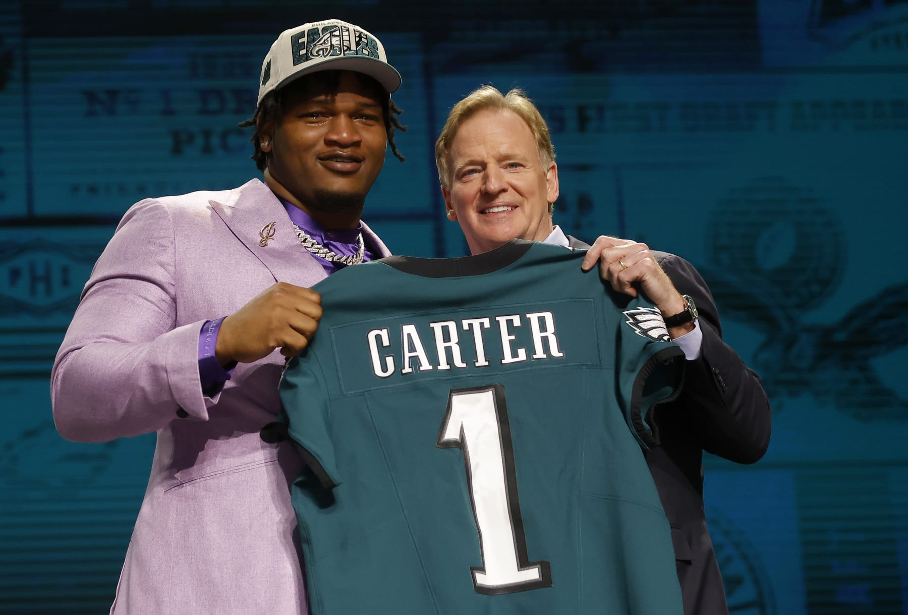 KANSAS CITY, MISSOURI - APRIL 27: (L-R) Jalen Carter poses with NFL Commissioner Roger Goodell after being selected ninth overall by the Philadelphia Eagles during the first round of the 2023 NFL Draft at Union Station on April 27, 2023 in Kansas City, Missouri. (Photo by David Eulitt/Getty Images)