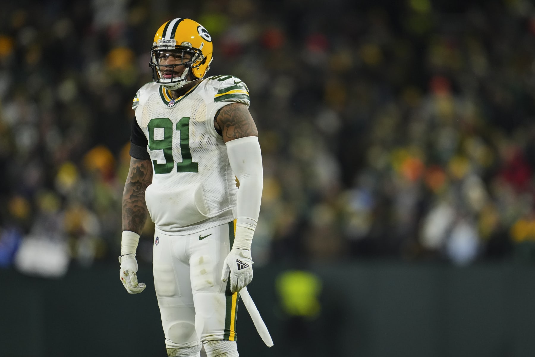 Packers edge Preston Smith