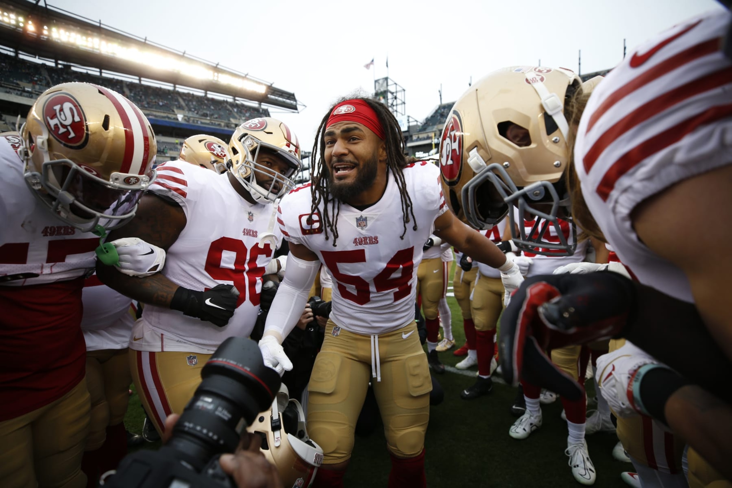 LB Fred Warner leads the 49ers huddle before the 2023 NFC Championship Game LB Fred Warner leads the 49ers huddle before the 2023 NFC Championship Game