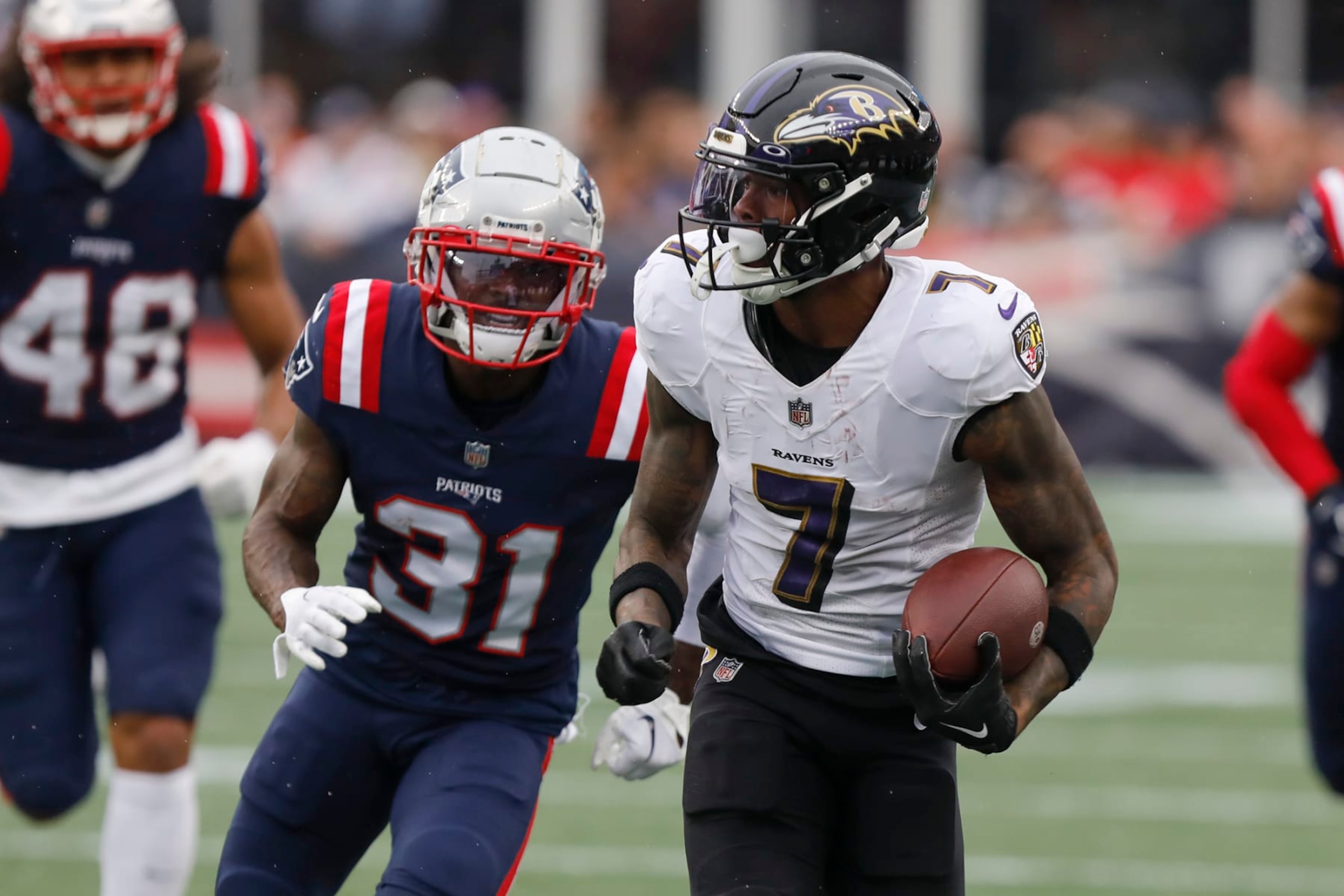 Baltimore Ravens' Rashod Bateman, right, against New England Patriots' Jonathan Jones, left, during an NFL football game, Sunday, Sept. 25, 2022, in Foxborough, Mass. (AP Photo/Paul Connors).(AP Photo/Paul Connors)(AP Photo/Paul Connors) Baltimore Ravens' Rashod Bateman, right, against New England Patriots' Jonathan Jones, left, during an NFL football game, Sunday, Sept. 25, 2022, in Foxborough, Mass. (AP Photo/Paul Connors).(AP Photo/Paul Connors)(AP Photo/Paul Connors)