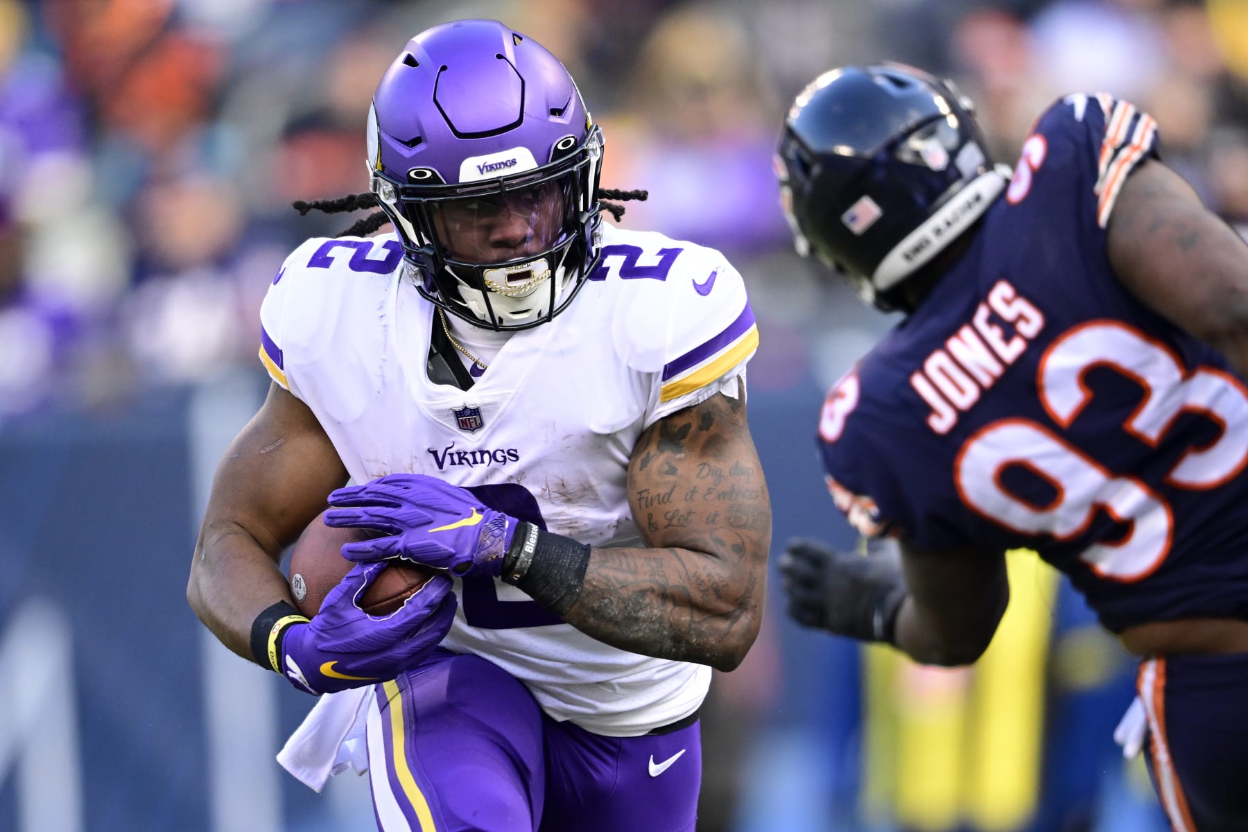 CHICAGO, ILLINOIS - JANUARY 08: Alexander Mattison #2 of the Minnesota Vikings rushes for a touchdown in the second quarter of a game against he Chicago Bears at Soldier Field on January 08, 2023 in Chicago, Illinois. (Photo by Quinn Harris/Getty Images) CHICAGO, ILLINOIS - JANUARY 08: Alexander Mattison #2 of the Minnesota Vikings rushes for a touchdown in the second quarter of a game against he Chicago Bears at Soldier Field on January 08, 2023 in Chicago, Illinois. (Photo by Quinn Harris/Getty Images)