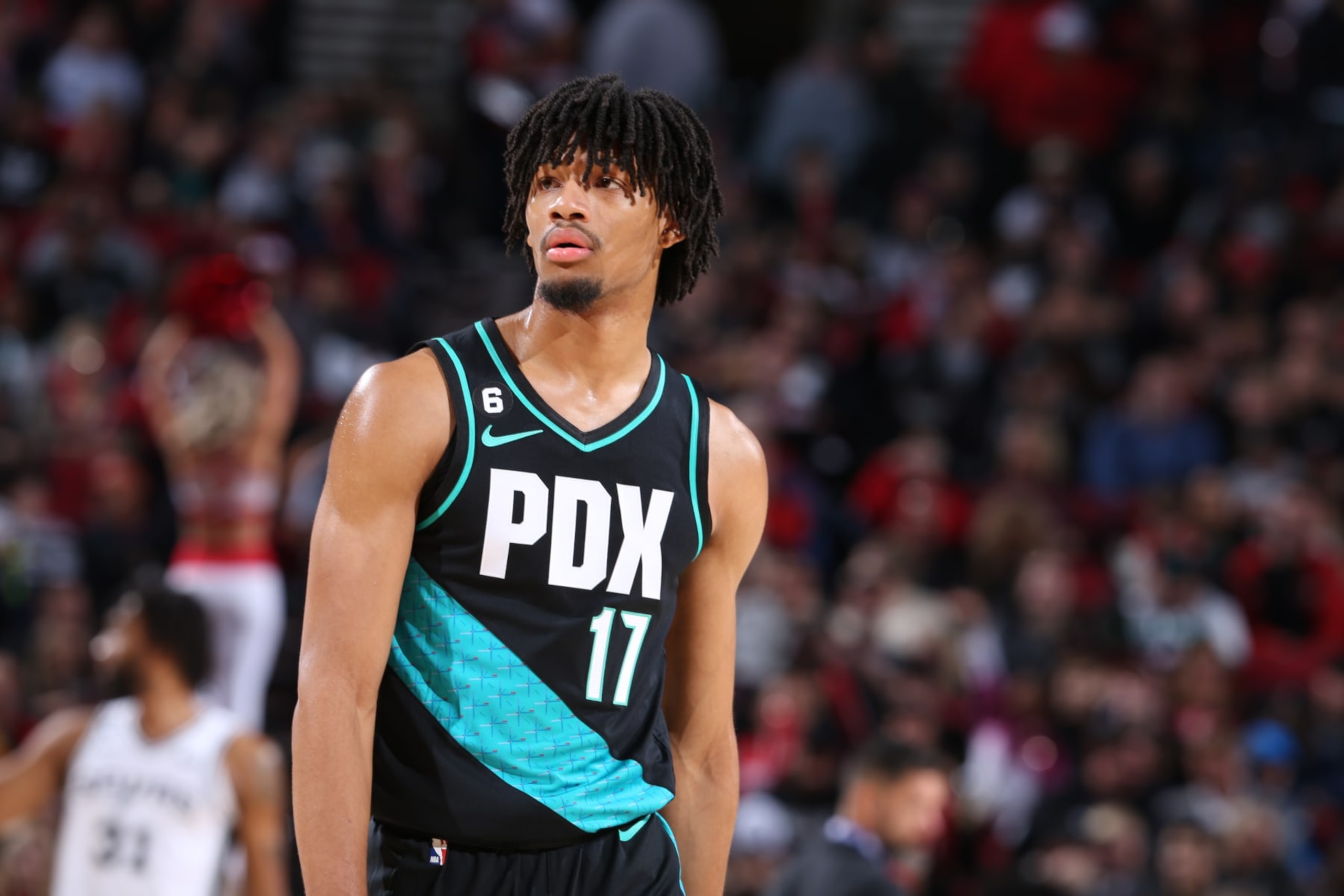 PORTLAND, OR - NOVEMBER 15: Shaedon Sharpe #17 of the Portland Trail Blazers looks on during the game against the San Antonio Spurs on November 15, 2022 at the Moda Center Arena in Portland, Oregon. NOTE TO USER: User expressly acknowledges and agrees that, by downloading and or using this photograph, user is consenting to the terms and conditions of the Getty Images License Agreement. Mandatory Copyright Notice: Copyright 2022 NBAE (Photo by Sam Forencich/NBAE via Getty Images) PORTLAND, OR - NOVEMBER 15: Shaedon Sharpe #17 of the Portland Trail Blazers looks on during the game against the San Antonio Spurs on November 15, 2022 at the Moda Center Arena in Portland, Oregon. NOTE TO USER: User expressly acknowledges and agrees that, by downloading and or using this photograph, user is consenting to the terms and conditions of the Getty Images License Agreement. Mandatory Copyright Notice: Copyright 2022 NBAE (Photo by Sam Forencich/NBAE via Getty Images)
