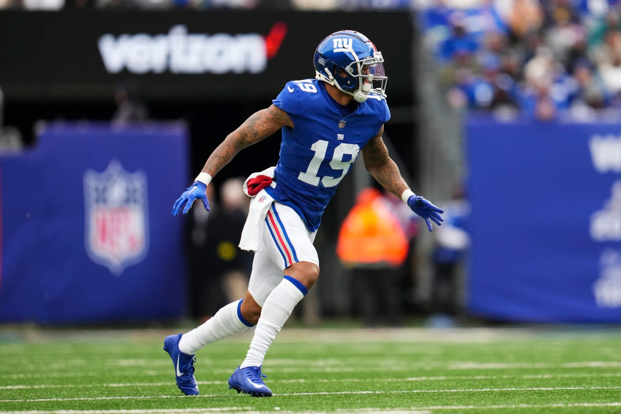 EAST RUTHERFORD, NJ - NOVEMBER 13: Kenny Golladay #19 of the New York Giants plays the field against the Houston Texans at MetLife Stadium on November 13, 2022 in East Rutherford, New Jersey. (Photo by Cooper Neill/Getty Images)