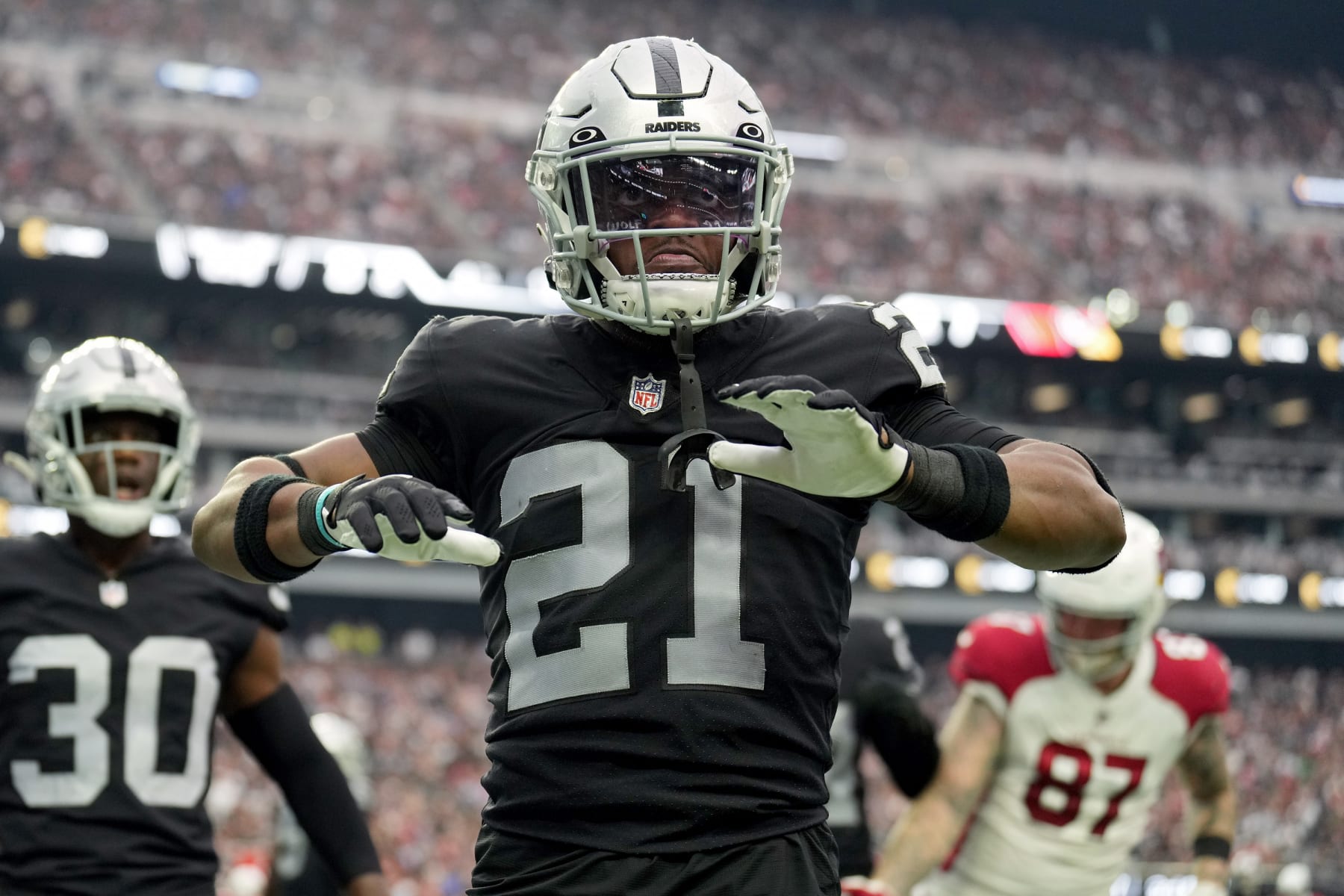 LAS VEGAS, NEVADA - SEPTEMBER 18: Amik Robertson #21 of the Las Vegas Raiders reacts after forcing an incomplete pass in the fourth quarter against the Arizona Cardinals at Allegiant Stadium on September 18, 2022 in Las Vegas, Nevada. (Photo by Chris Unger/Getty Images)