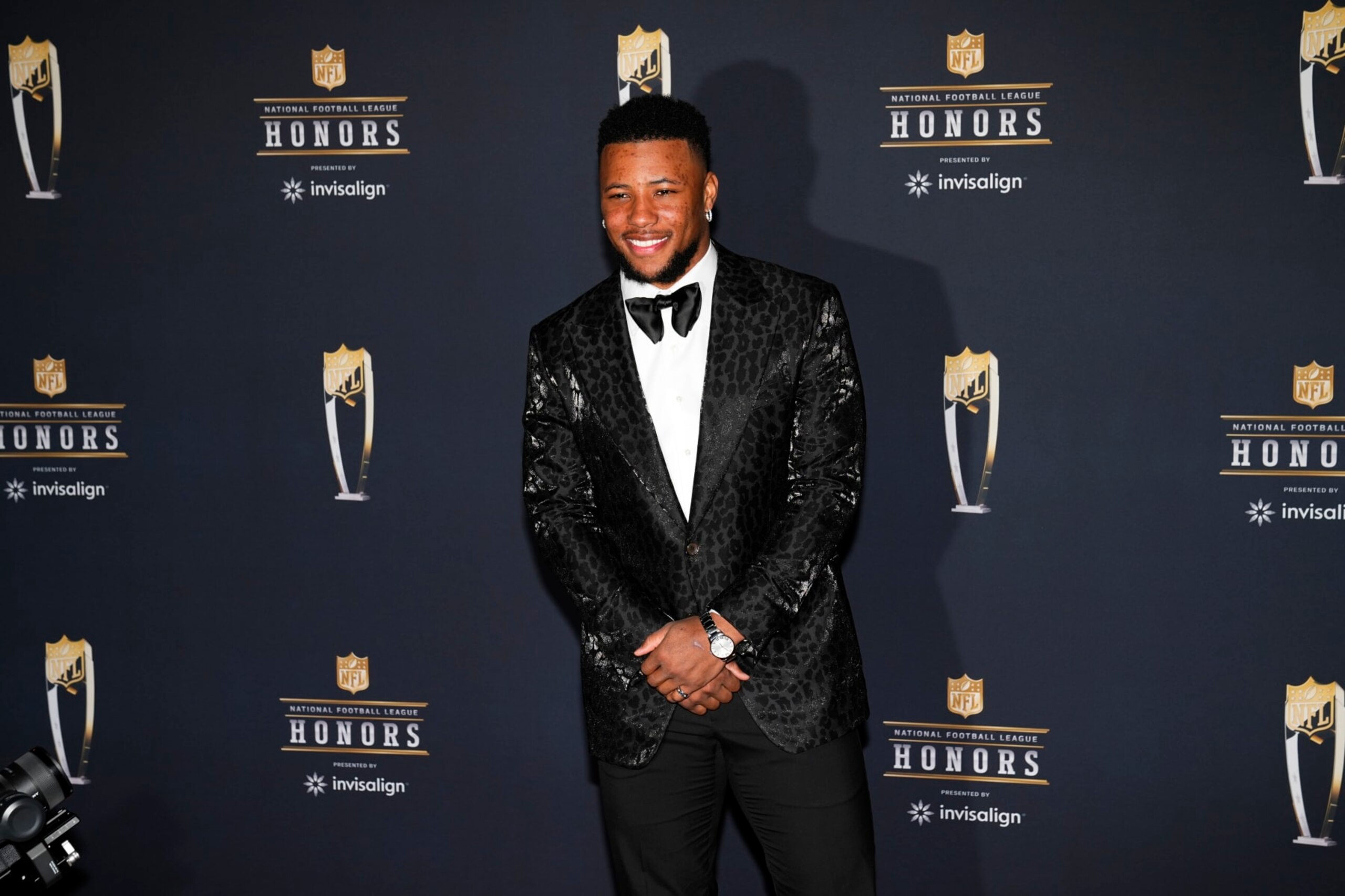 New York Giants Saquon Barkley arrives for the NFL Honors award show ahead of the Super Bowl 57 football game, Thursday, Feb. 9, 2023, in Phoenix. (AP Photo/Matt York)