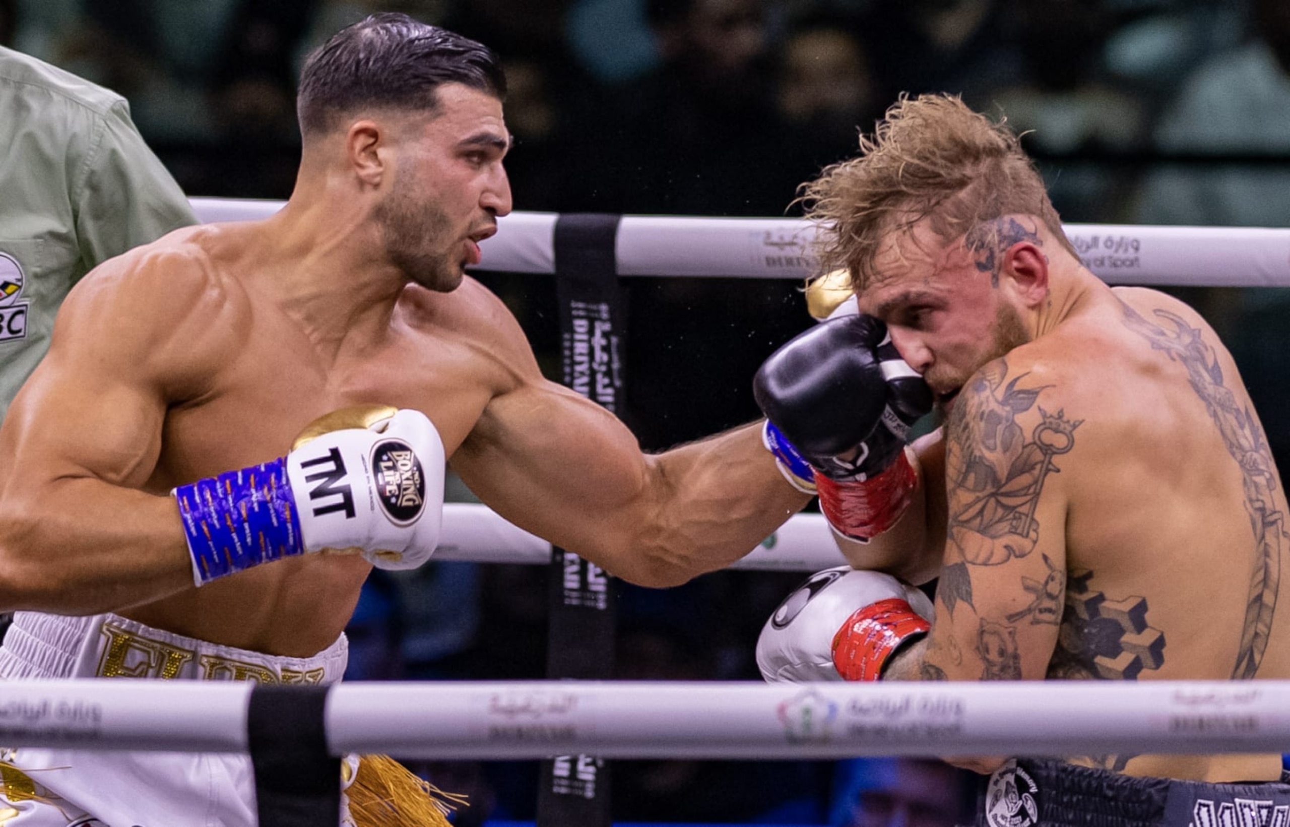 RIYADH, SAUDI ARABIA - FEBRUARY 26: Jake Paul (R) of United States competes with Tommy Fury (L) of United Kingdom during the Cruiserweight Title fight between Jake Paul and Tommy Fury at the Diriyah Arena on February 26, 2023 in Riyadh, Saudi Arabia. (Photo by Mohammed Saad/Anadolu Agency via Getty Images)