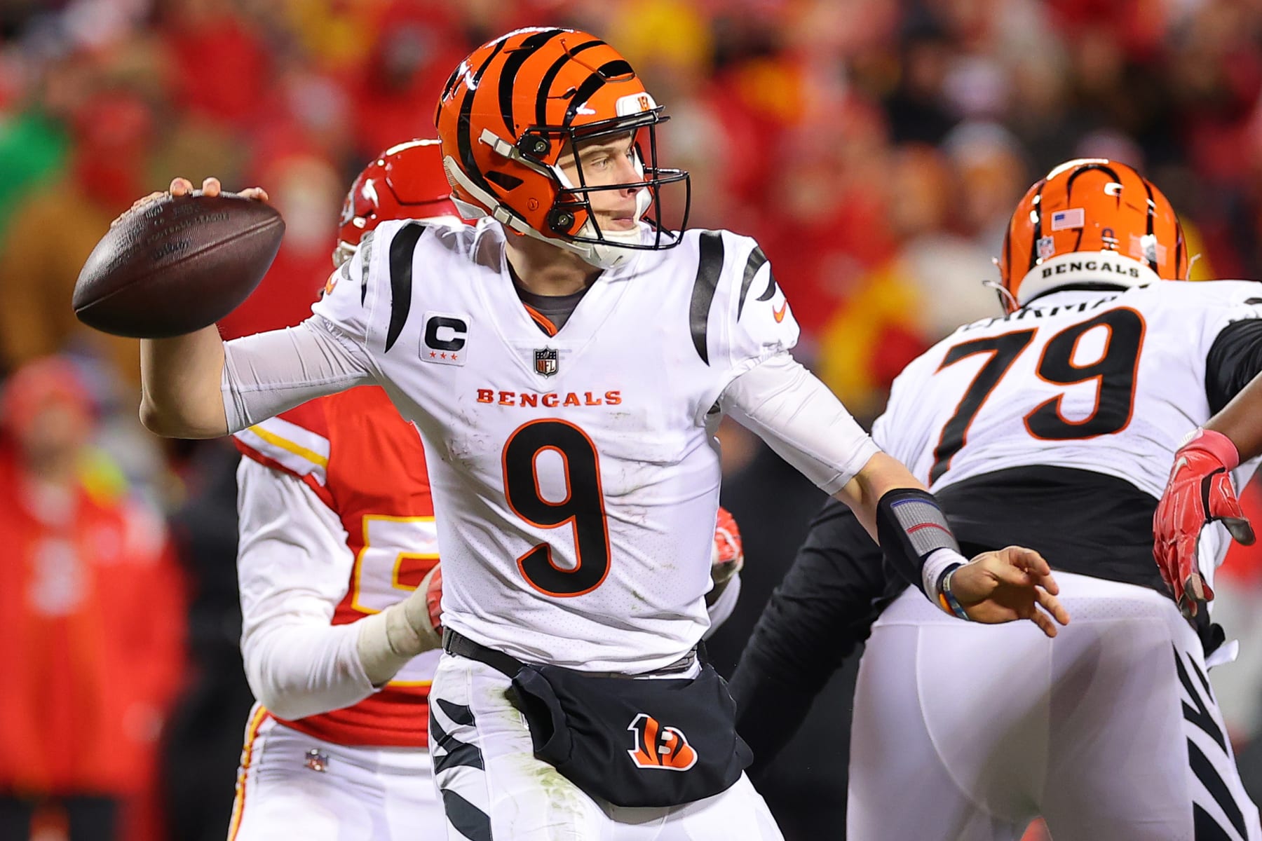 KANSAS CITY, MISSOURI - JANUARY 29: Joe Burrow #9 of the Cincinnati Bengals throws a pass against the Kansas City Chiefs during the third quarter in the AFC Championship Game at GEHA Field at Arrowhead Stadium on January 29, 2023 in Kansas City, Missouri. (Photo by Kevin C. Cox/Getty Images)