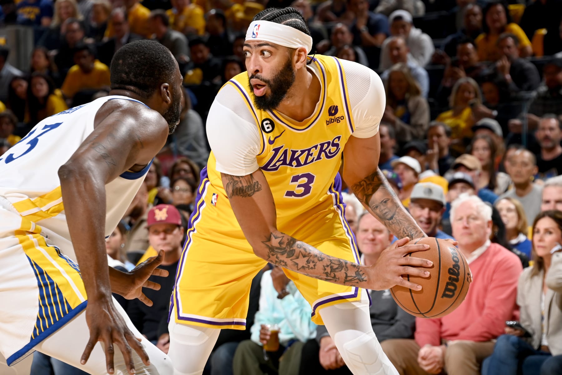 SAN FRANCISCO, CA - MAY 10:  Anthony Davis #3 of the Los Angeles Lakers handles the ball during Game 5 of the Western Conference Semi-Finals of the 2023 NBA Playoffs against the Golden State Warriors on May 10, 2023 at Chase Center in San Francisco, California. NOTE TO USER: User expressly acknowledges and agrees that, by downloading and or using this photograph, user is consenting to the terms and conditions of Getty Images License Agreement. Mandatory Copyright Notice: Copyright 2023 NBAE (Photo by Andrew D. Bernstein/NBAE via Getty Images)