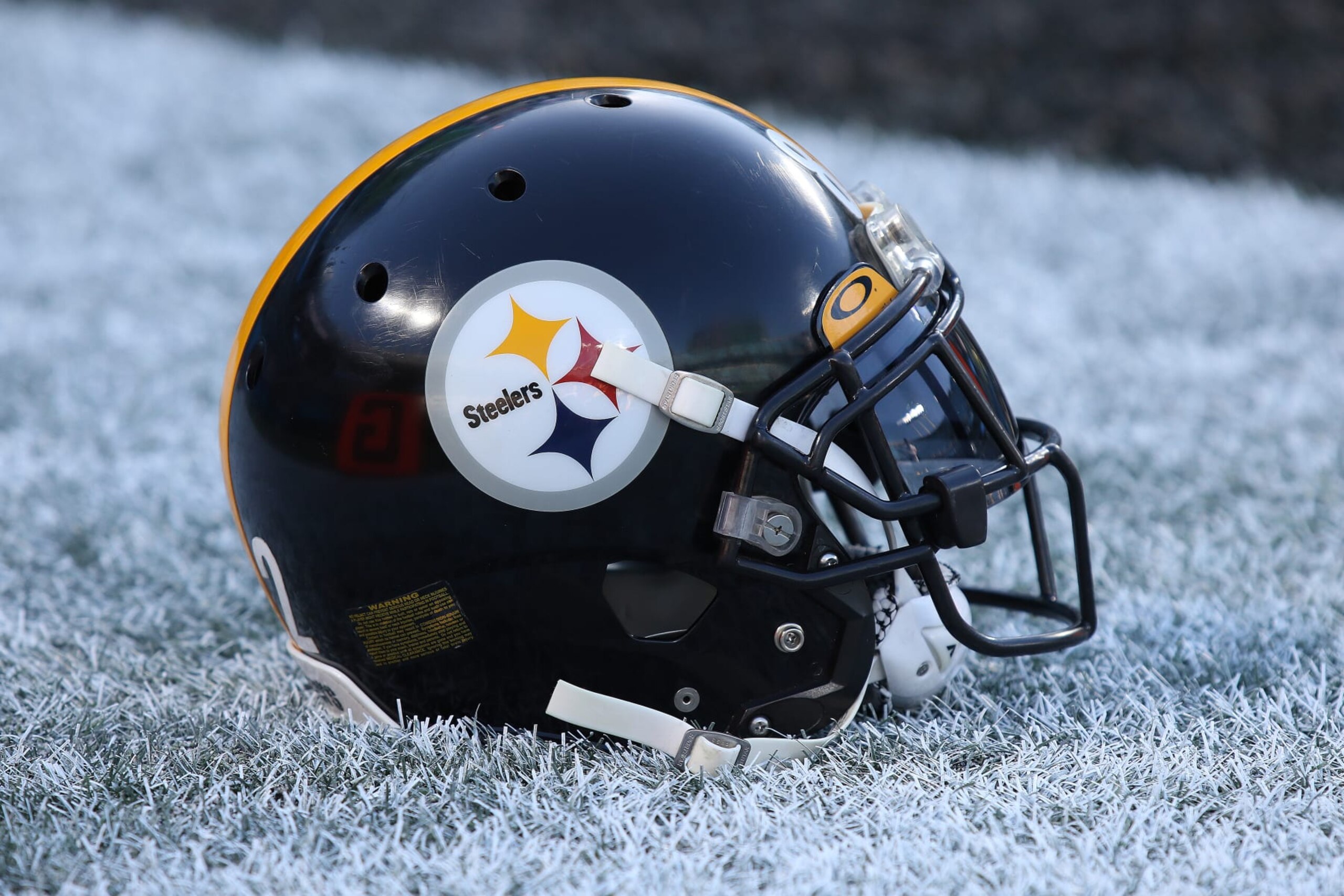 CHARLOTTE, NC - DECEMBER 18: Steelers helmet during an NFL football game between the Pittsburg Steelers and the Carolina Panthers on December 18, 2022 at Bank of America Stadium in Charlotte, N.C. (Photo by John Byrum/Icon Sportswire via Getty Images)