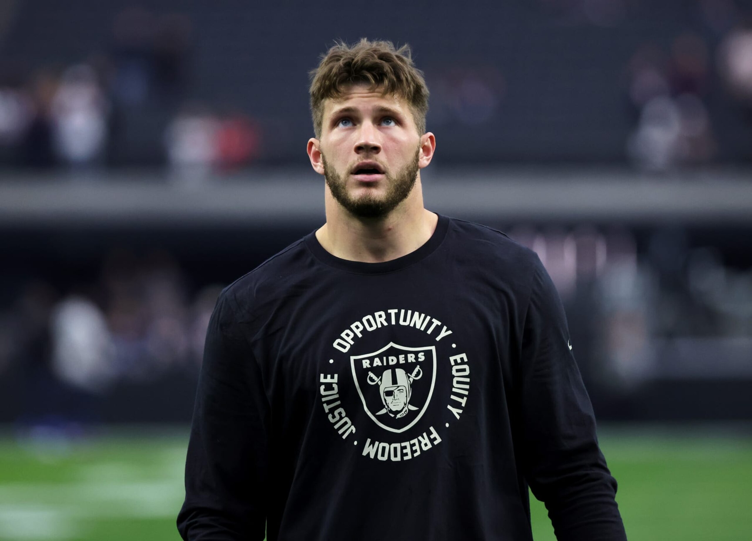 LAS VEGAS, NEVADA - DECEMBER 18: Tight end Foster Moreau #87 of the Las Vegas Raiders warms up before a game against the New England Patriots at Allegiant Stadium on December 18, 2022 in Las Vegas, Nevada. The Raiders defeated the Patriots 30-24. (Photo by Ethan Miller/Getty Images)