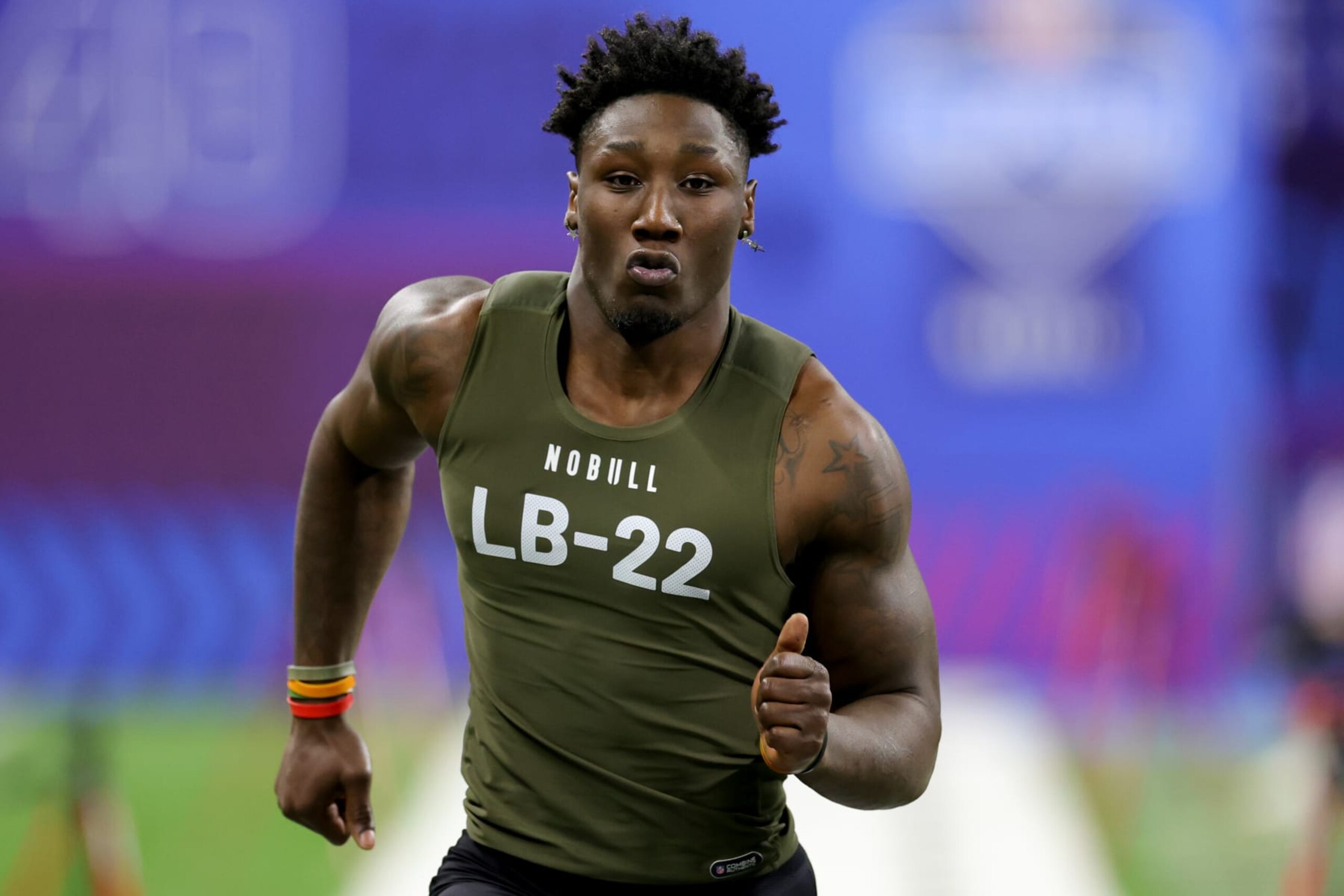 INDIANAPOLIS, INDIANA - MARCH 02: Linebacker Demarvion Overshown of Texas participates in the 40-yard dash during the NFL Combine at Lucas Oil Stadium on March 02, 2023 in Indianapolis, Indiana. (Photo by Stacy Revere/Getty Images)