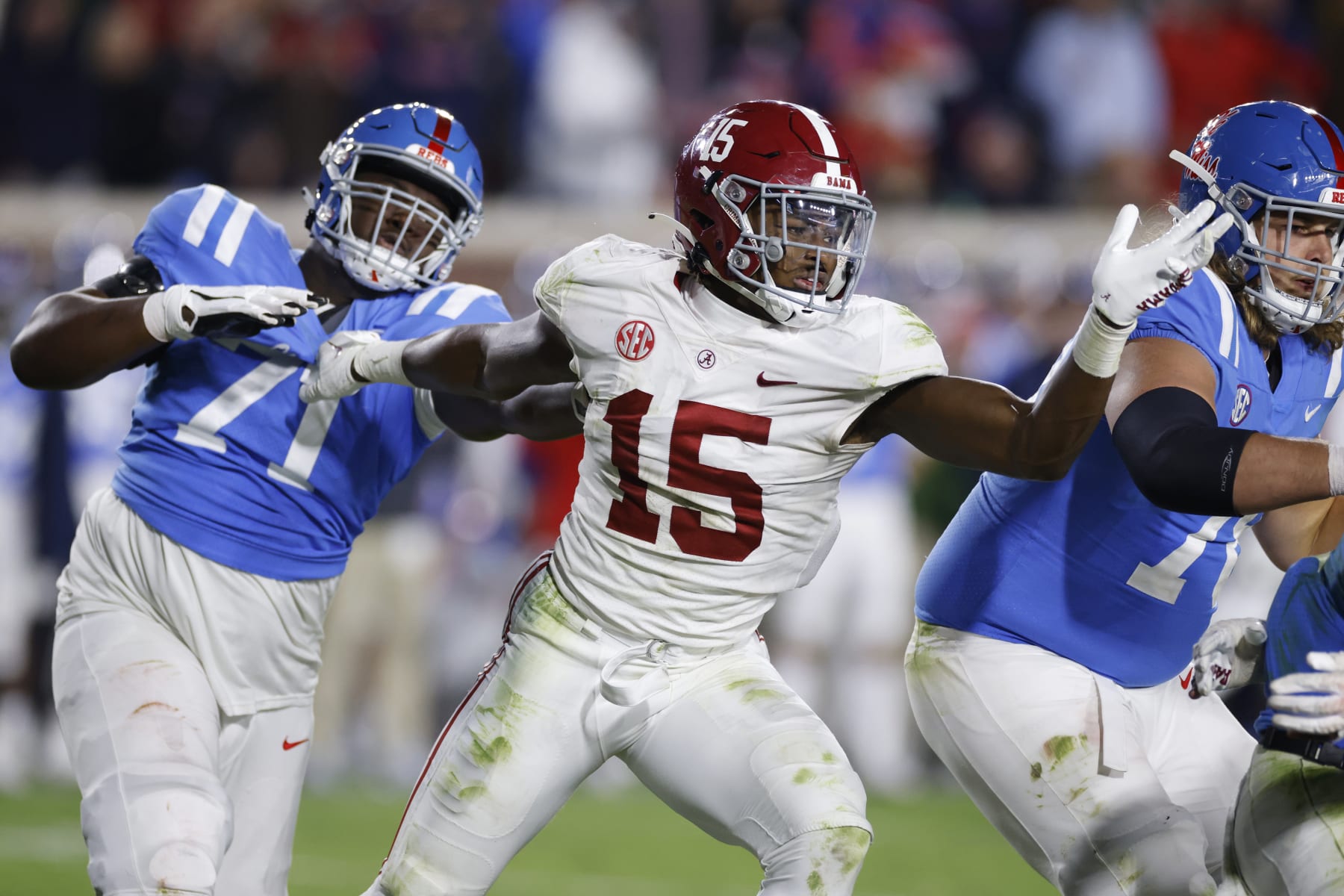 OXFORD, MS - NOVEMBER 12: Alabama Crimson Tide linebacker Dallas Turner (15) fights through a block by Mississippi Rebels offensive lineman Jayden Williams (71) during a college football game on November 12, 2022 at Vaught-Hemingway Stadium in Oxford, Mississippi. (Photo by Joe Robbins/Icon Sportswire via Getty Images)