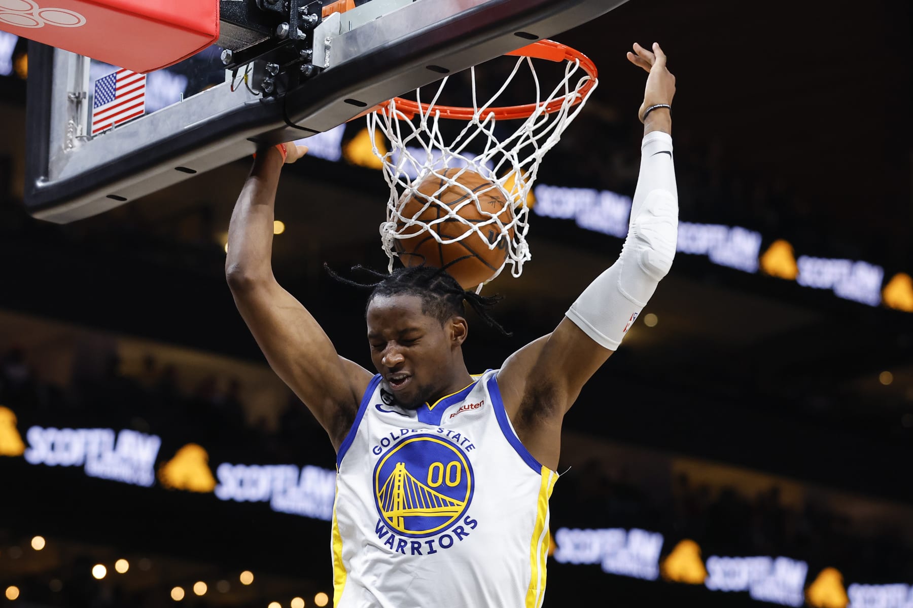 ATLANTA, GA - MARCH 17: Jonathan Kuminga #00 of the Golden State Warriors dunks during the second half against the Atlanta Hawks at State Farm Arena on March 17, 2023 in Atlanta, Georgia. NOTE TO USER: User expressly acknowledges and agrees that, by downloading and or using this photograph, User is consenting to the terms and conditions of the Getty Images License Agreement. (Photo by Todd Kirkland/Getty Images)