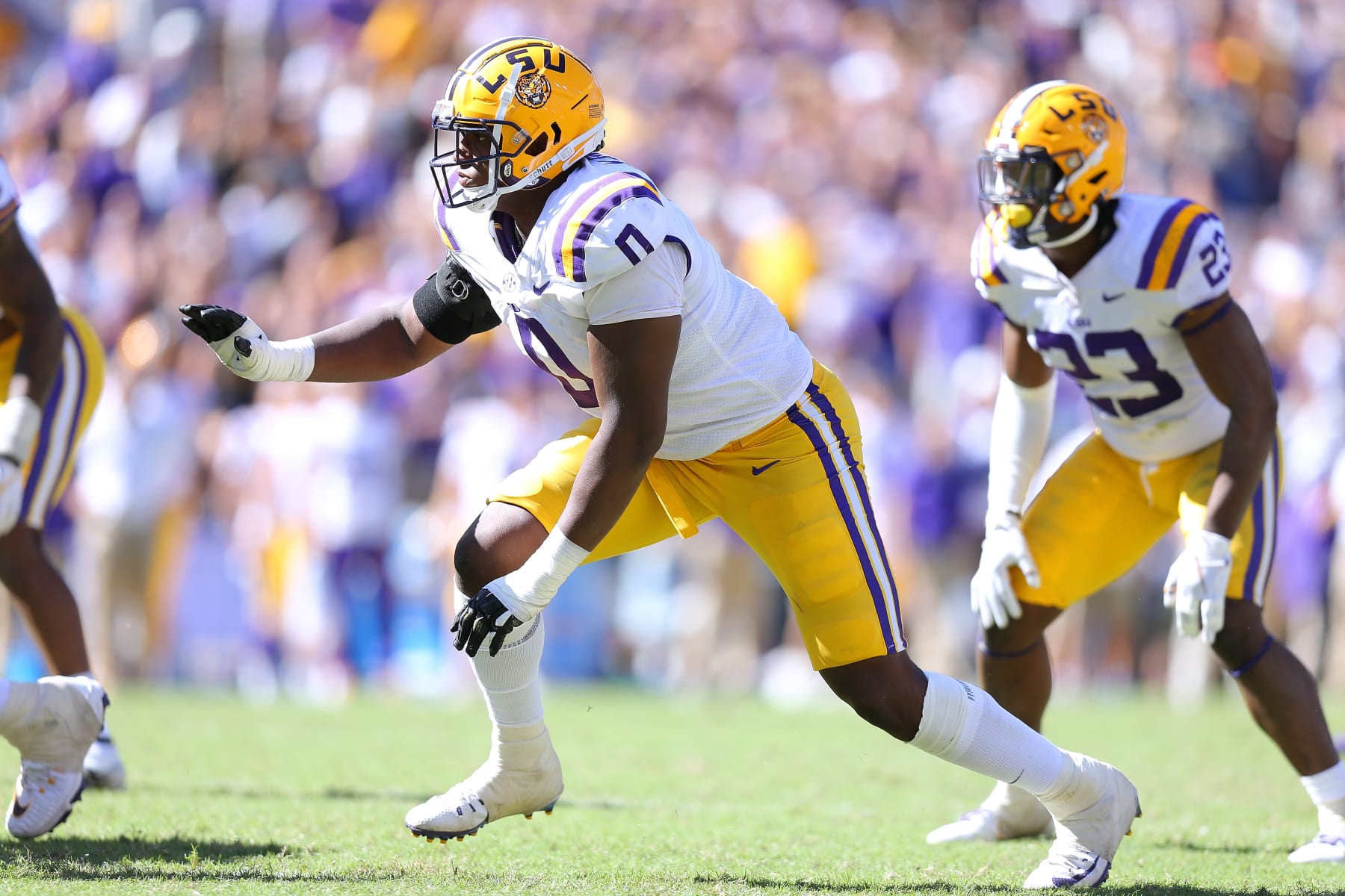 BATON ROUGE, LOUISIANA - OCTOBER 16: Maason Smith #0 of the LSU Tigers in action against the Florida Gators during a game at Tiger Stadium on October 16, 2021 in Baton Rouge, Louisiana. (Photo by Jonathan Bachman/Getty Images)
