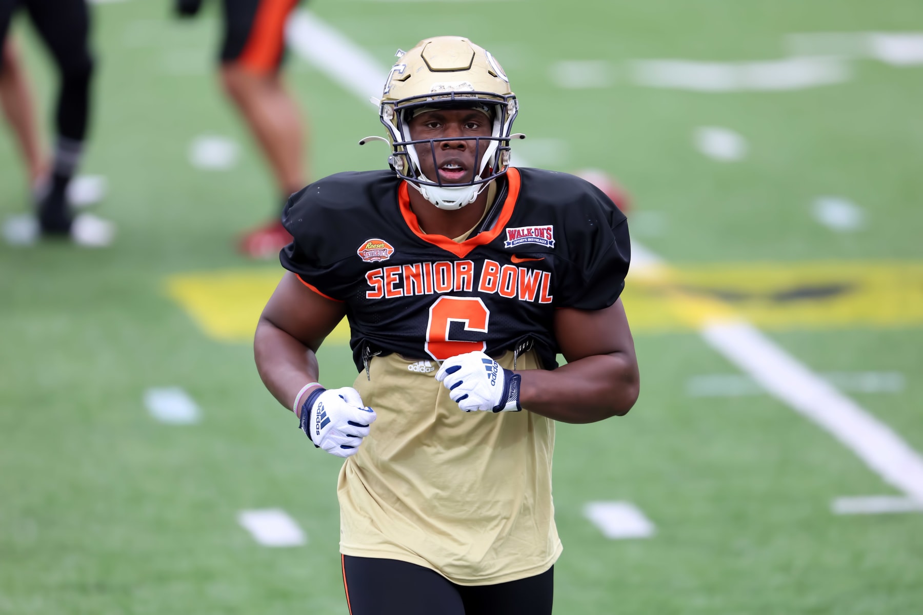 MOBILE, AL - FEBRUARY 01: National defensive lineman Keion White of Georgia Tech (6) during the Reese's Senior Bowl National team practice session on February 1, 2023 at Hancock Whitney Stadium in Mobile, Alabama.  (Photo by Michael Wade/Icon Sportswire via Getty Images)