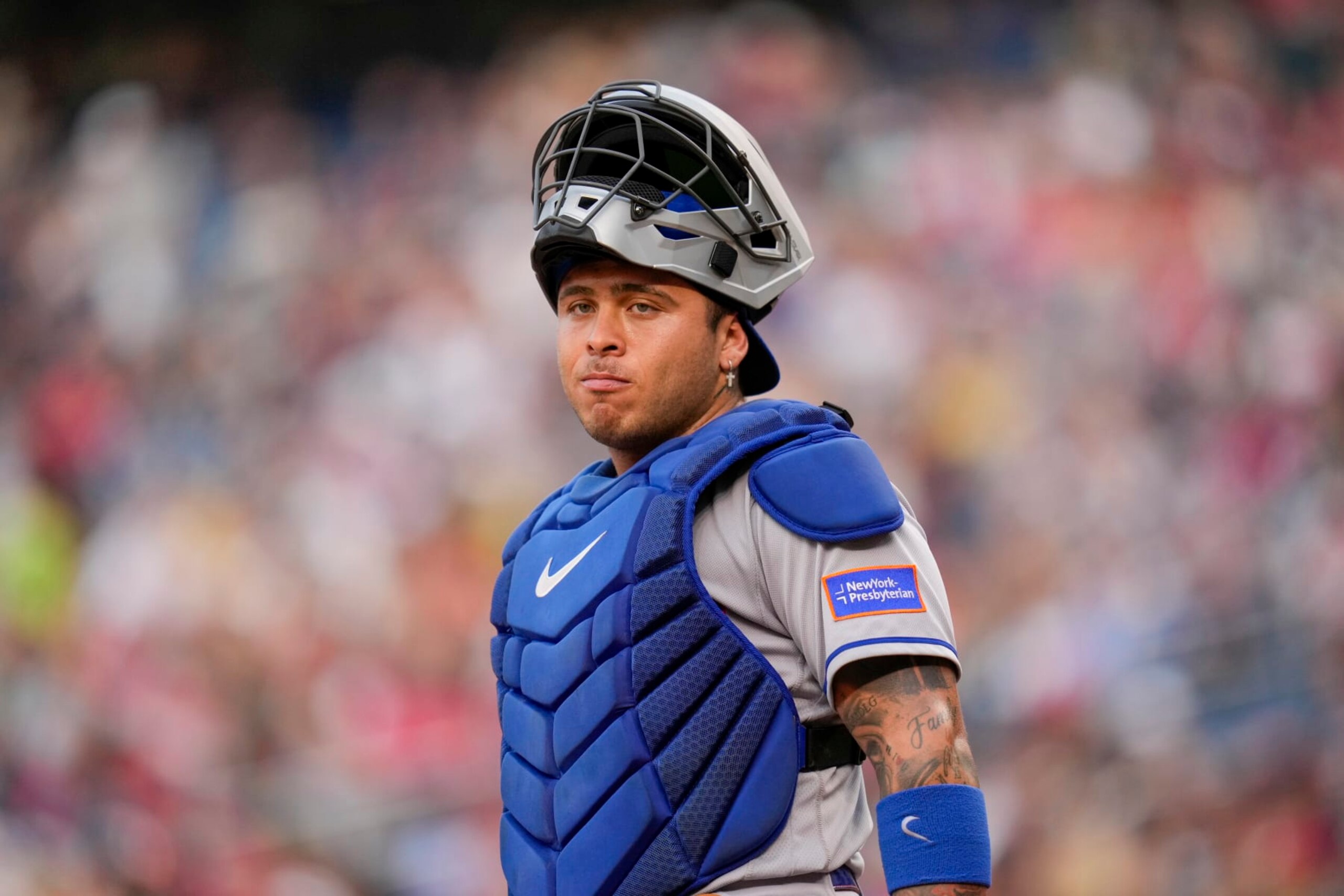 New York Mets catcher Francisco Alvarez (4) looks at the dugout between batters during the first inning of a baseball game against the Washington Nationals at Nationals Park, Friday, May 12, 2023, in Washington. (AP Photo/Alex Brandon)
