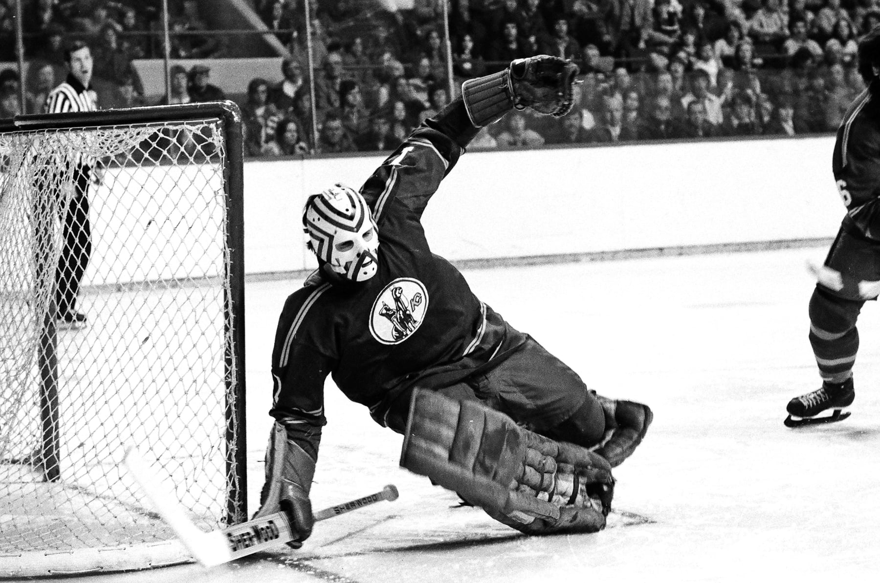 BOSTON, MA. - 1970's: Denis Herron #1 of the Kansas City Scouts tends goal in game against the Boston Bruins at Boston Garden .  (Photo by Steve Babineau/NHLI via Getty Images)