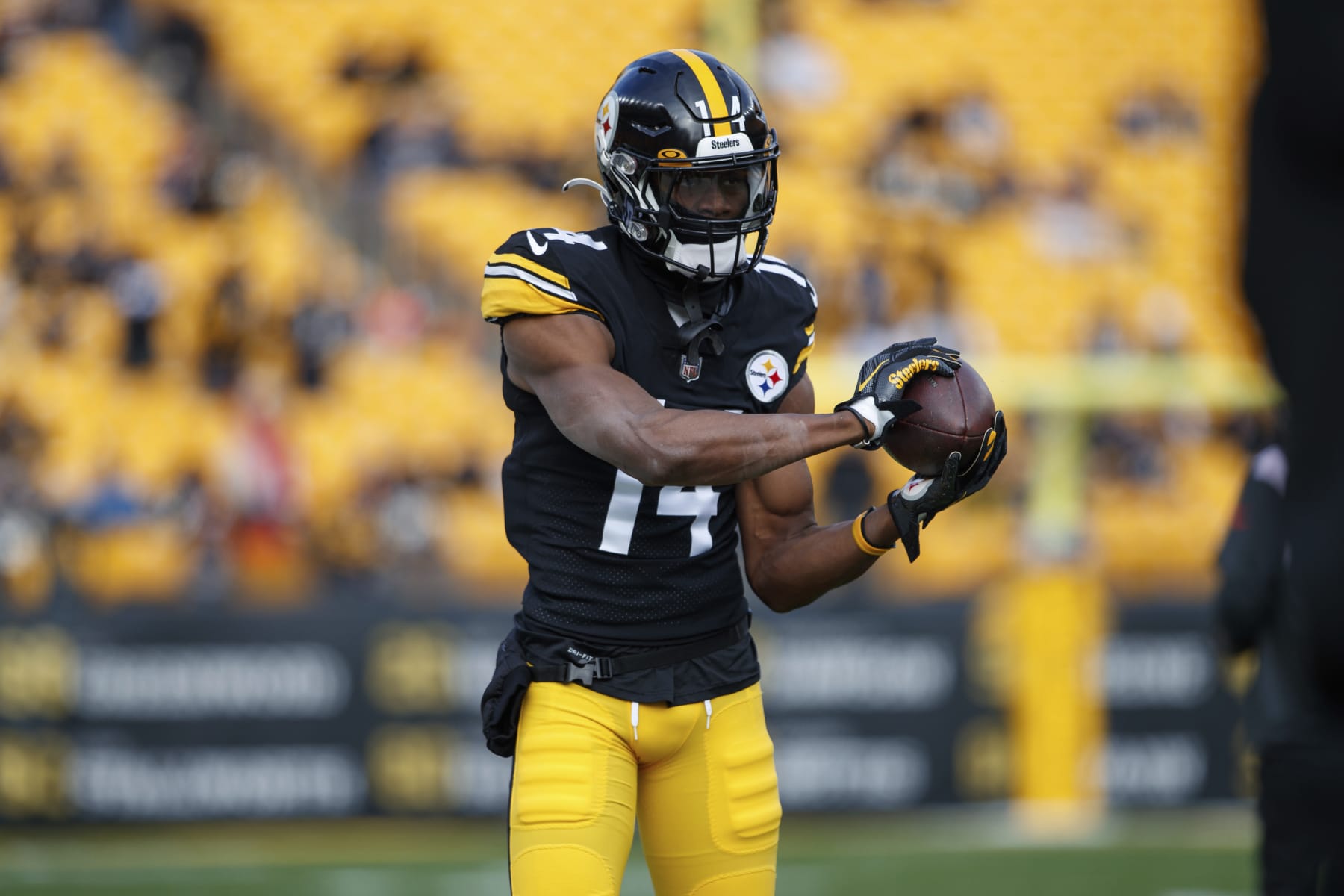 Pittsburgh Steelers wide receiver George Pickens (14) warms up before an NFL football game, Sunday, Jan. 8, 2023, in Pittsburgh, PA. (AP Photo/Matt Durisko)